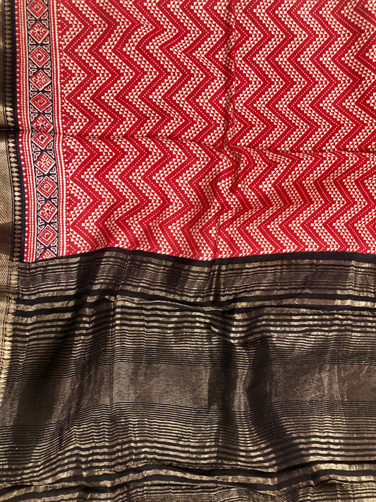 Pure soft Chanderi Cotton - Red zig zag