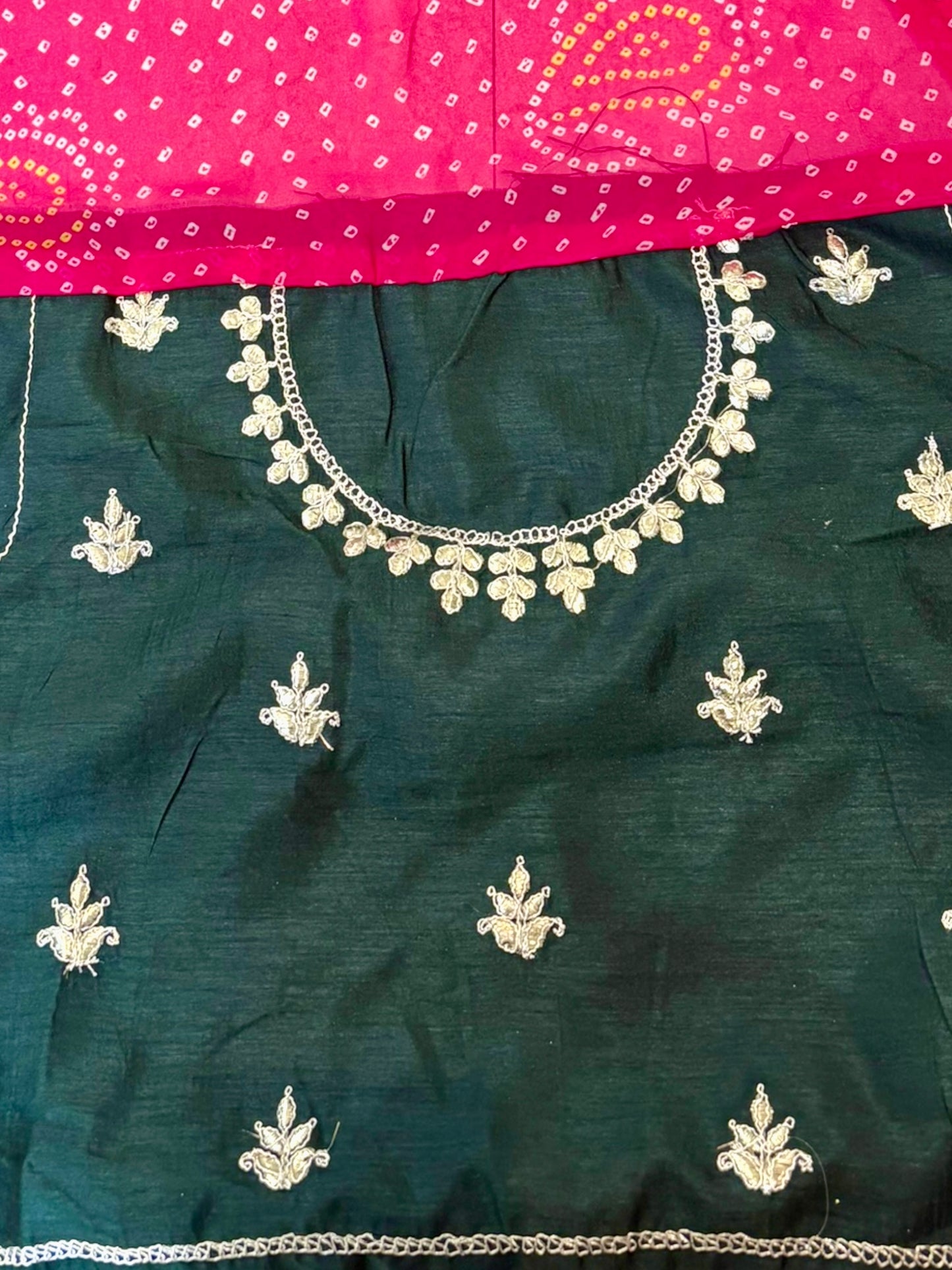 Georgette bandhani saree - Pink scallop