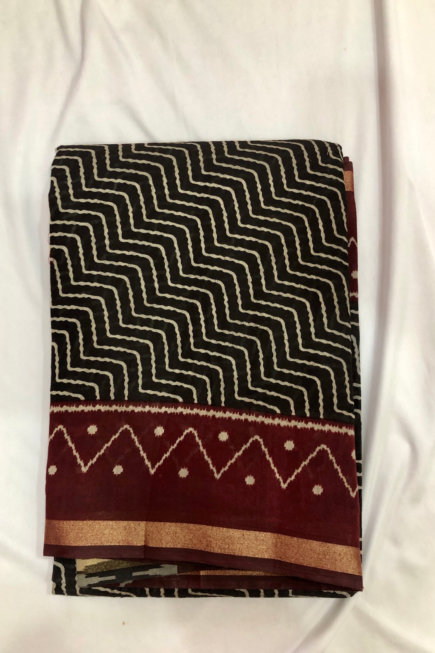 Viscose Cotton Saree - Black zig zag