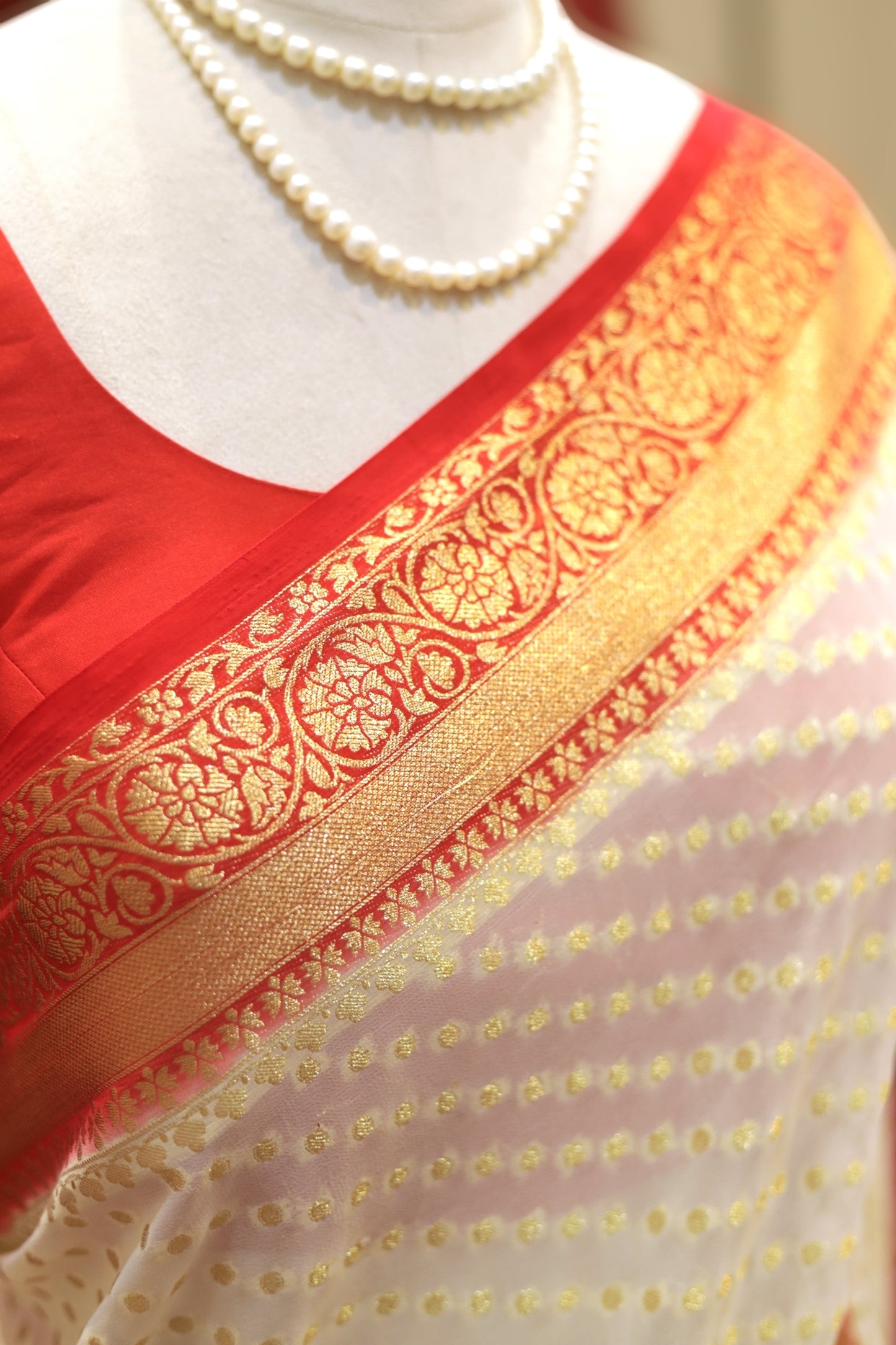 White red bengali saree