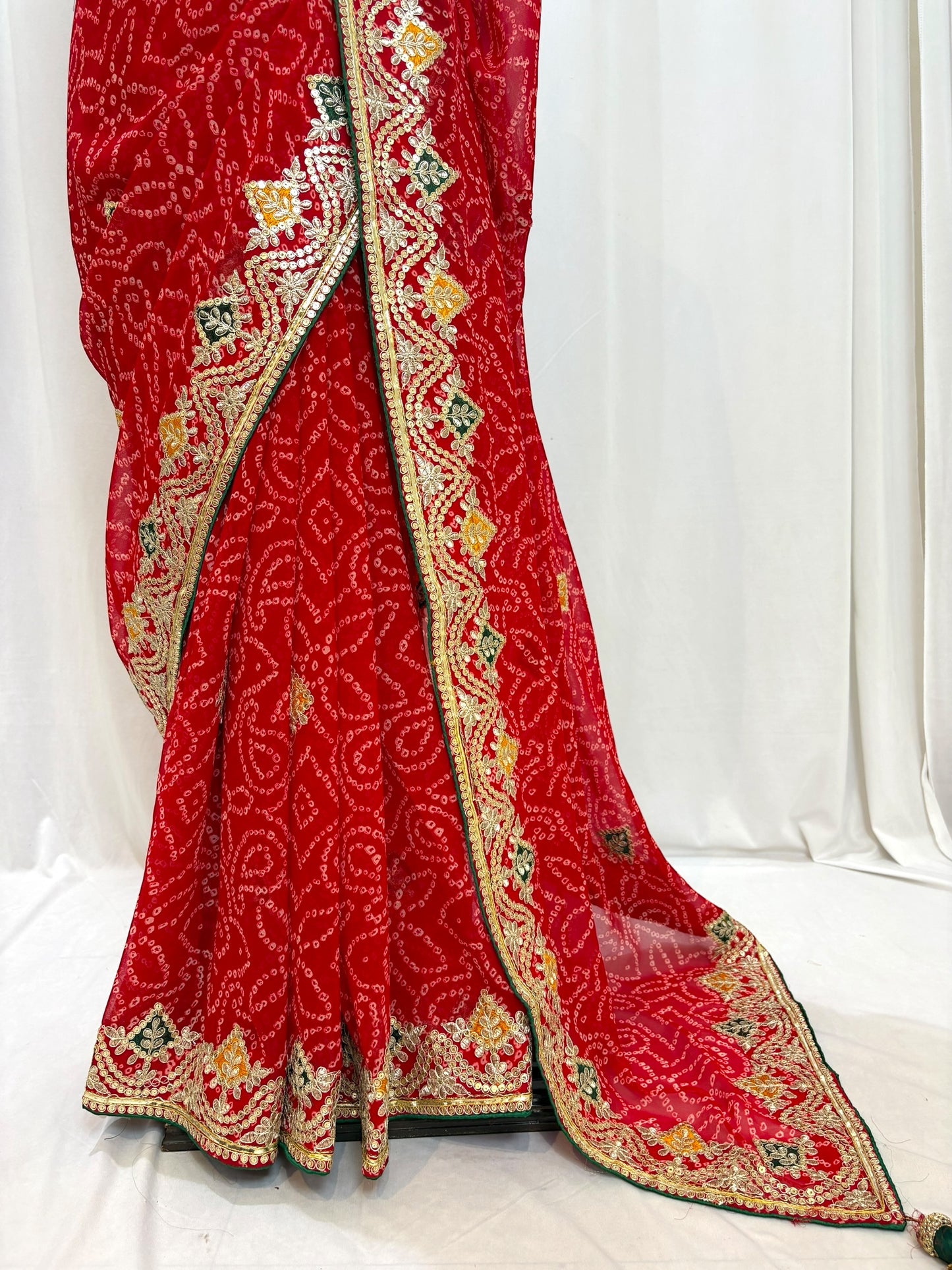 Georgette Bandhani Saree Statement - Red