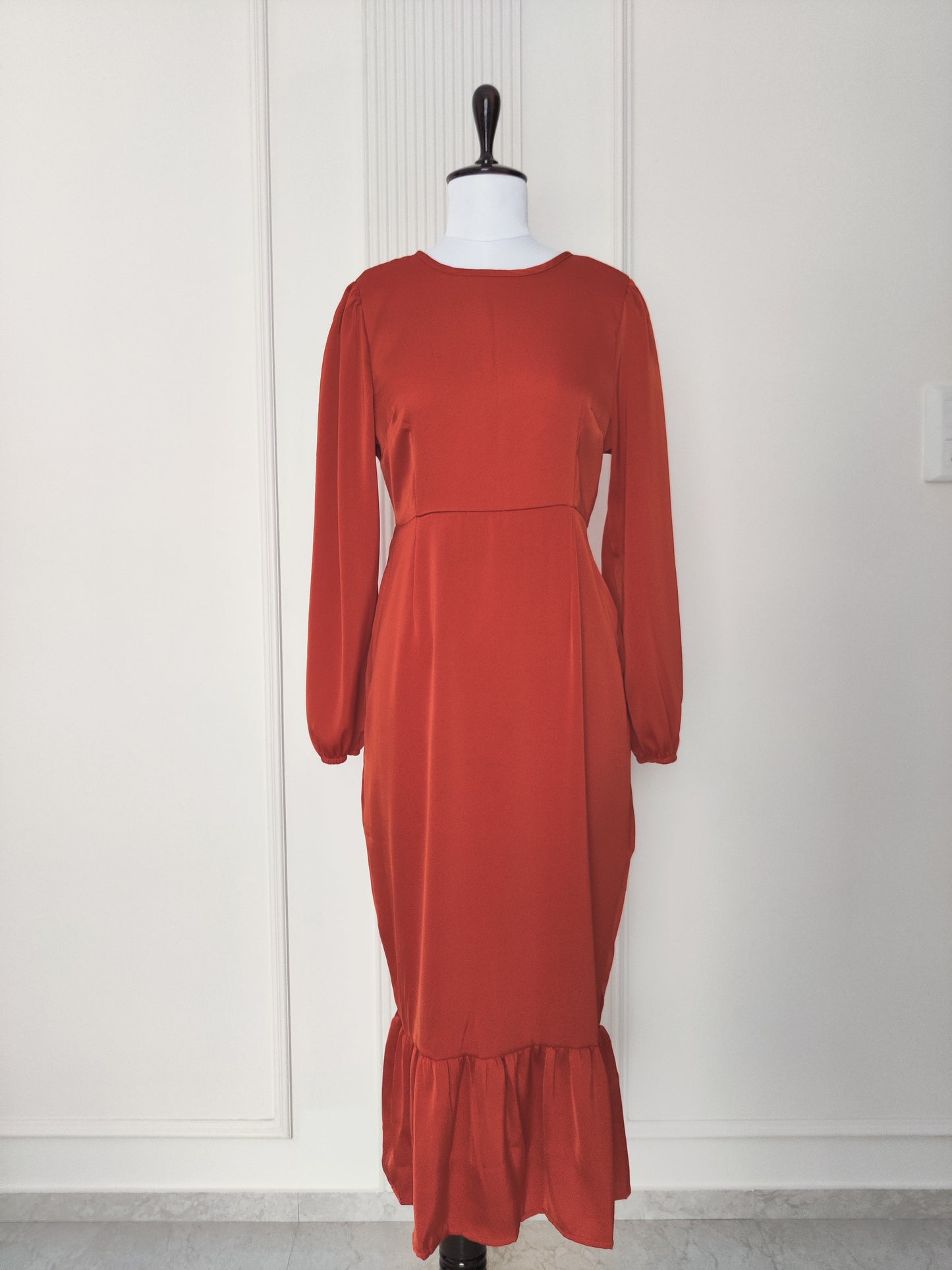 Ballon sleeves ruffle dress