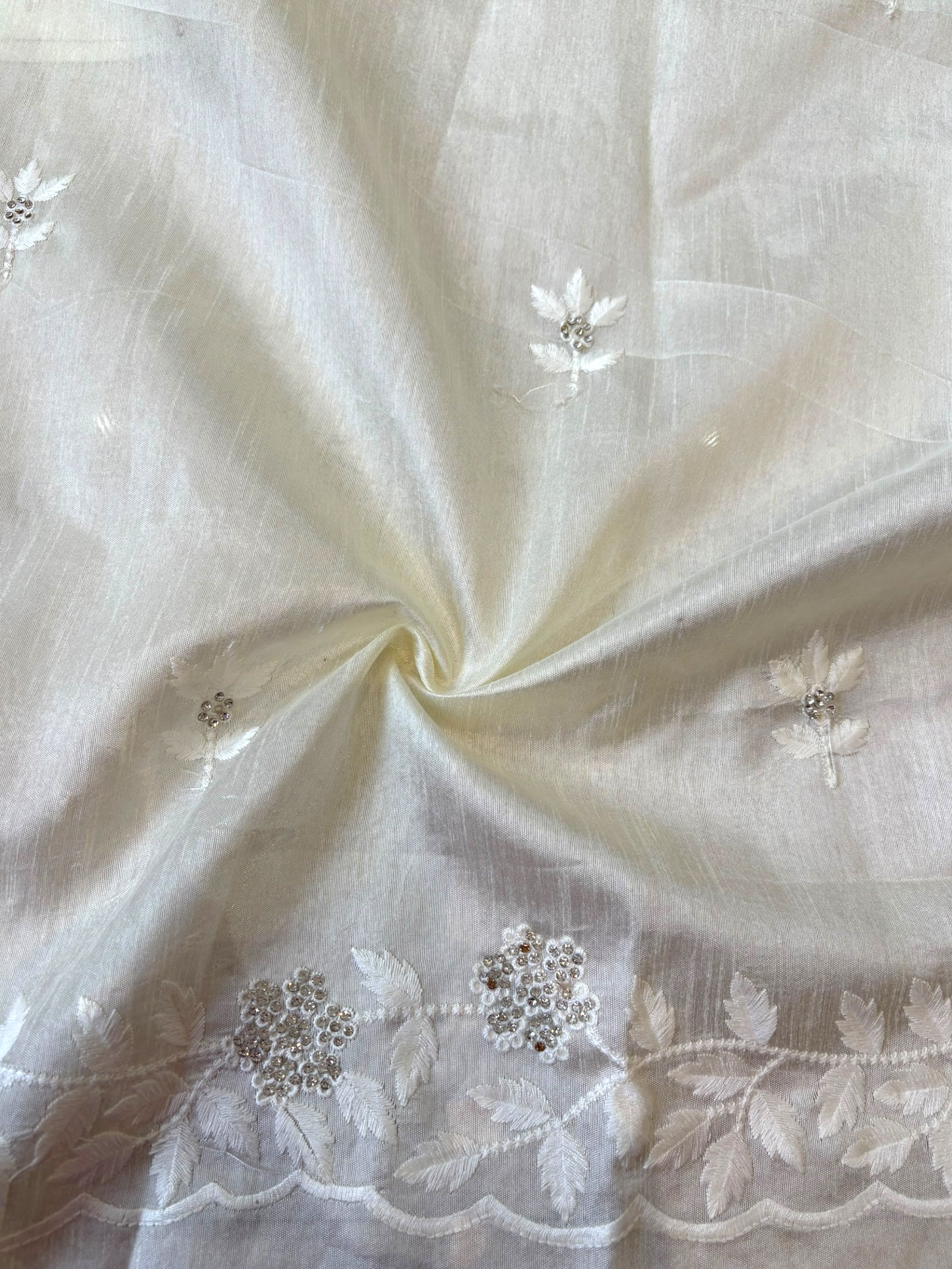 White threadwork embellished scallop saree