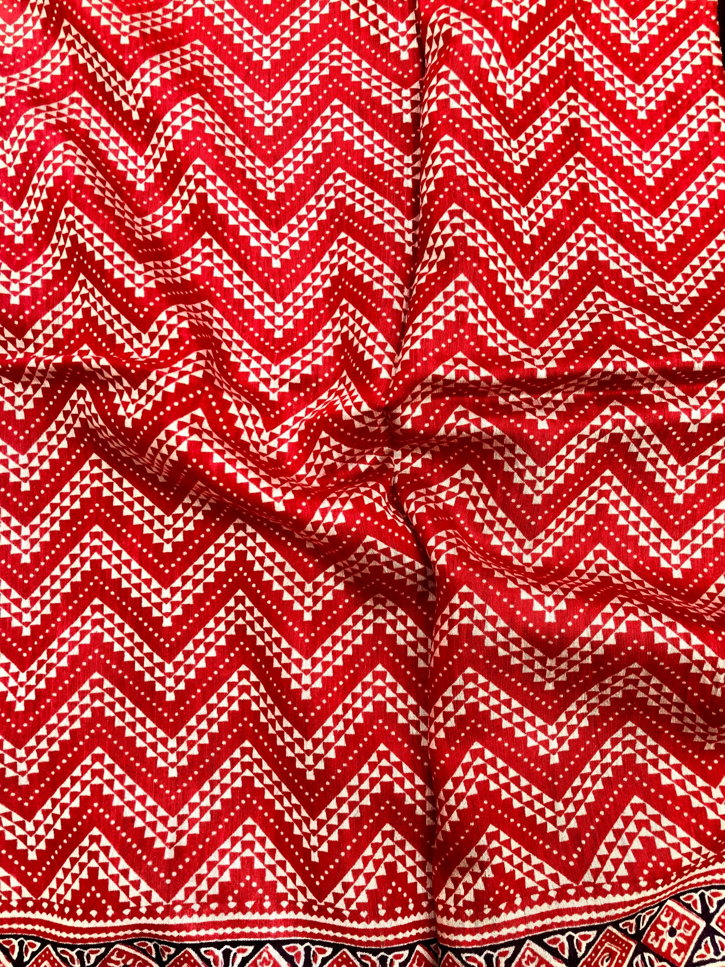 Pure soft Chanderi Cotton - Red zig zag