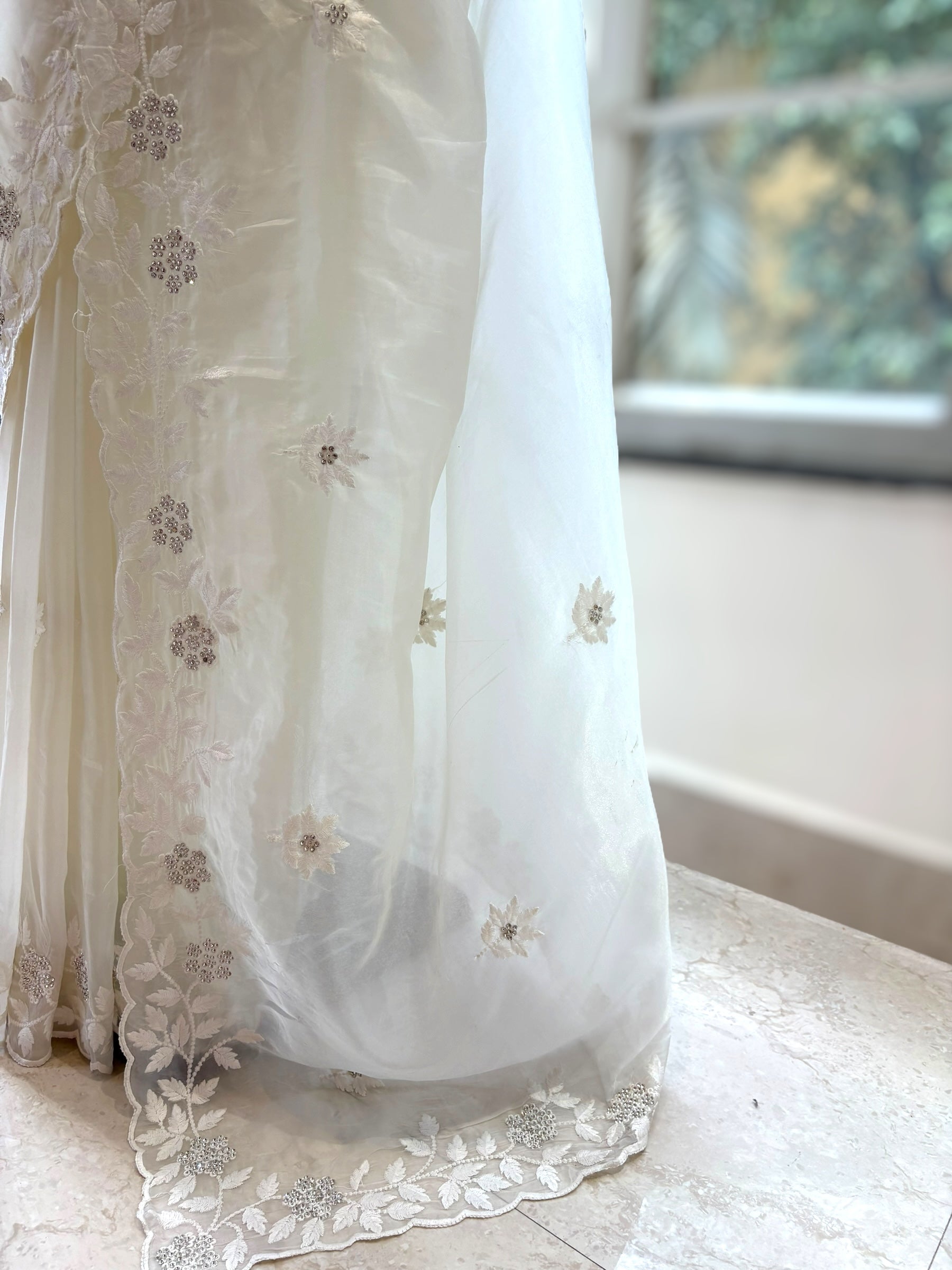 White threadwork embellished scallop saree