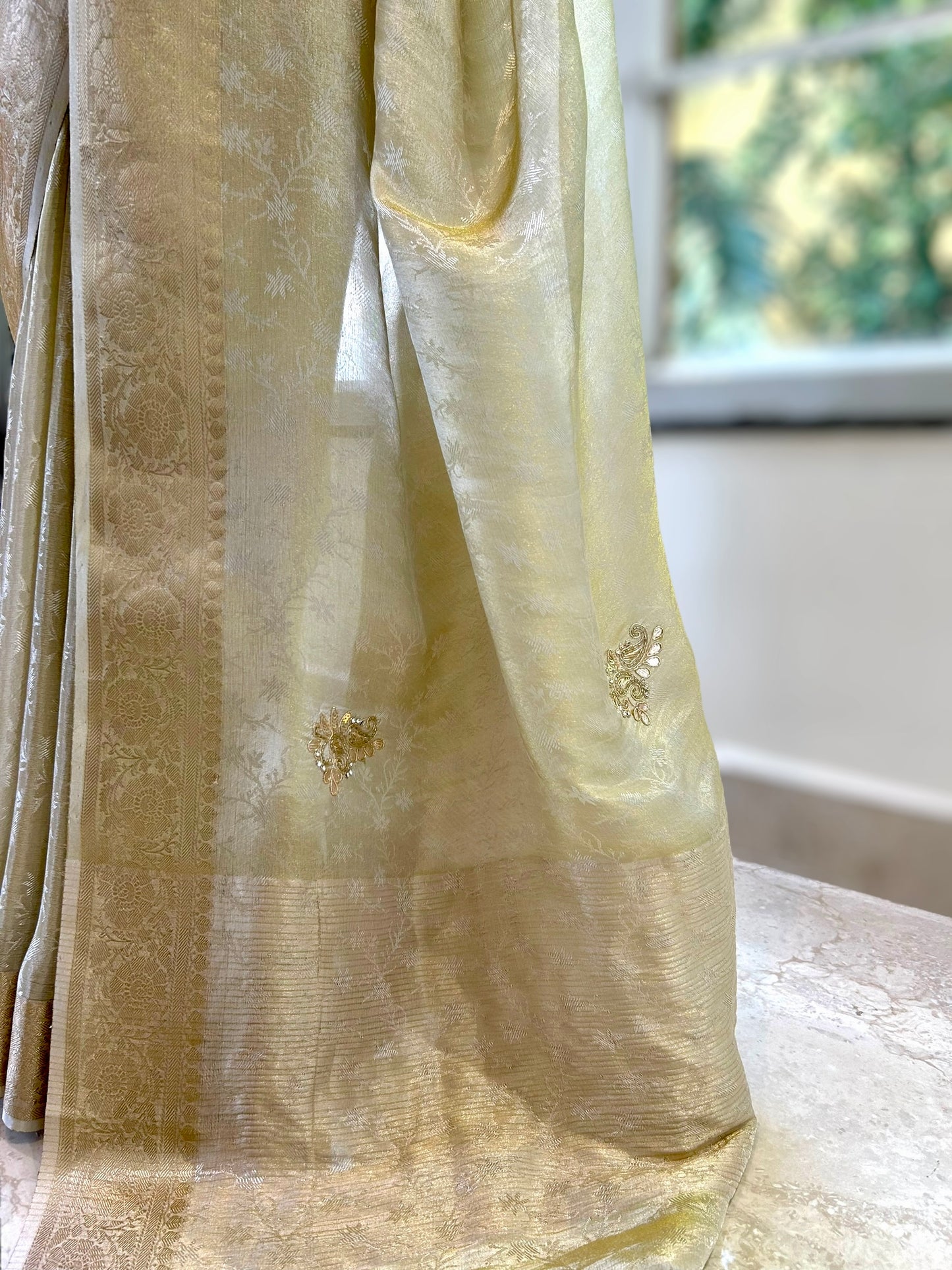 Soft tissue saree - Golden