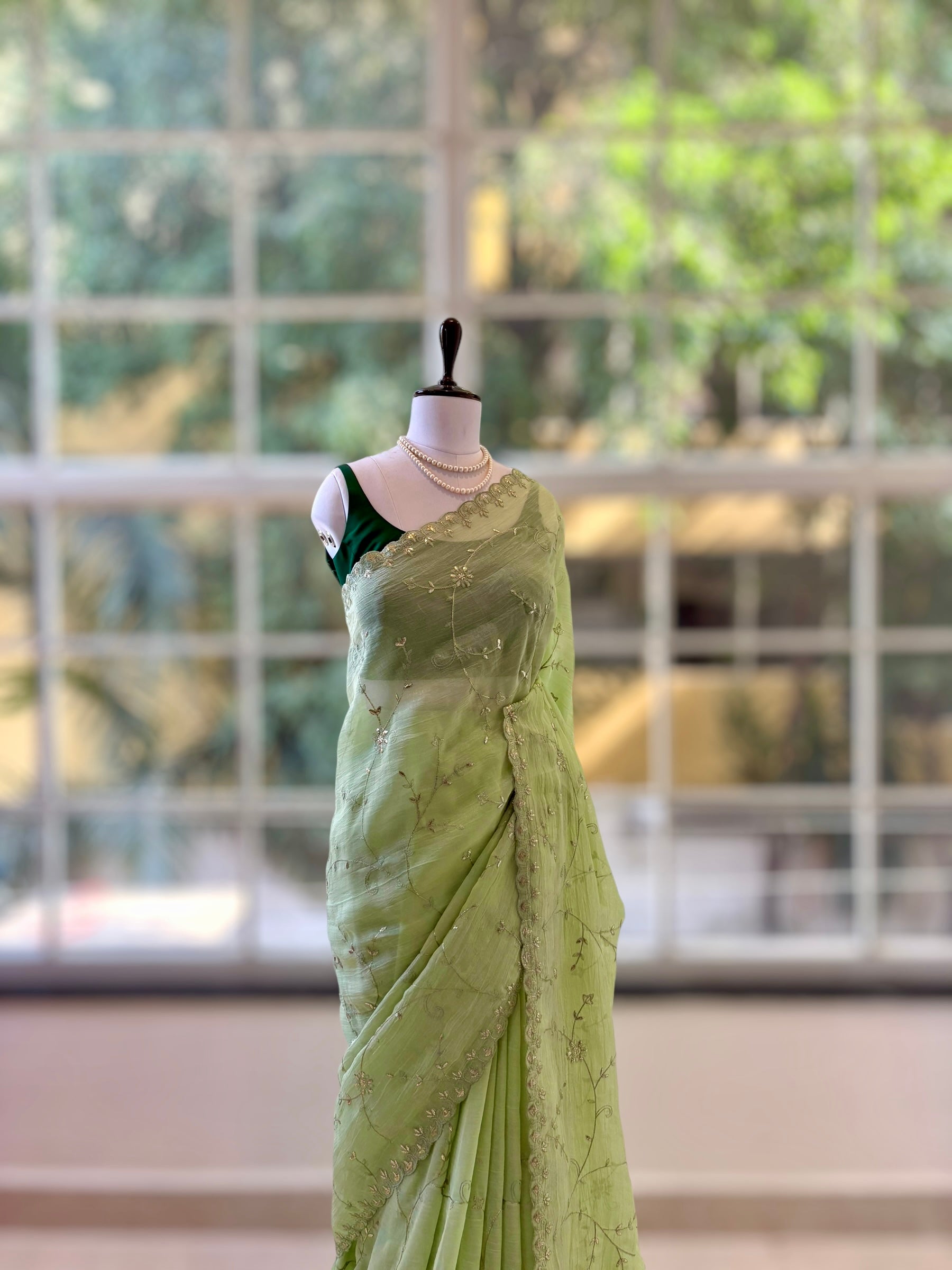 Serene scallop embroidered saree - Green