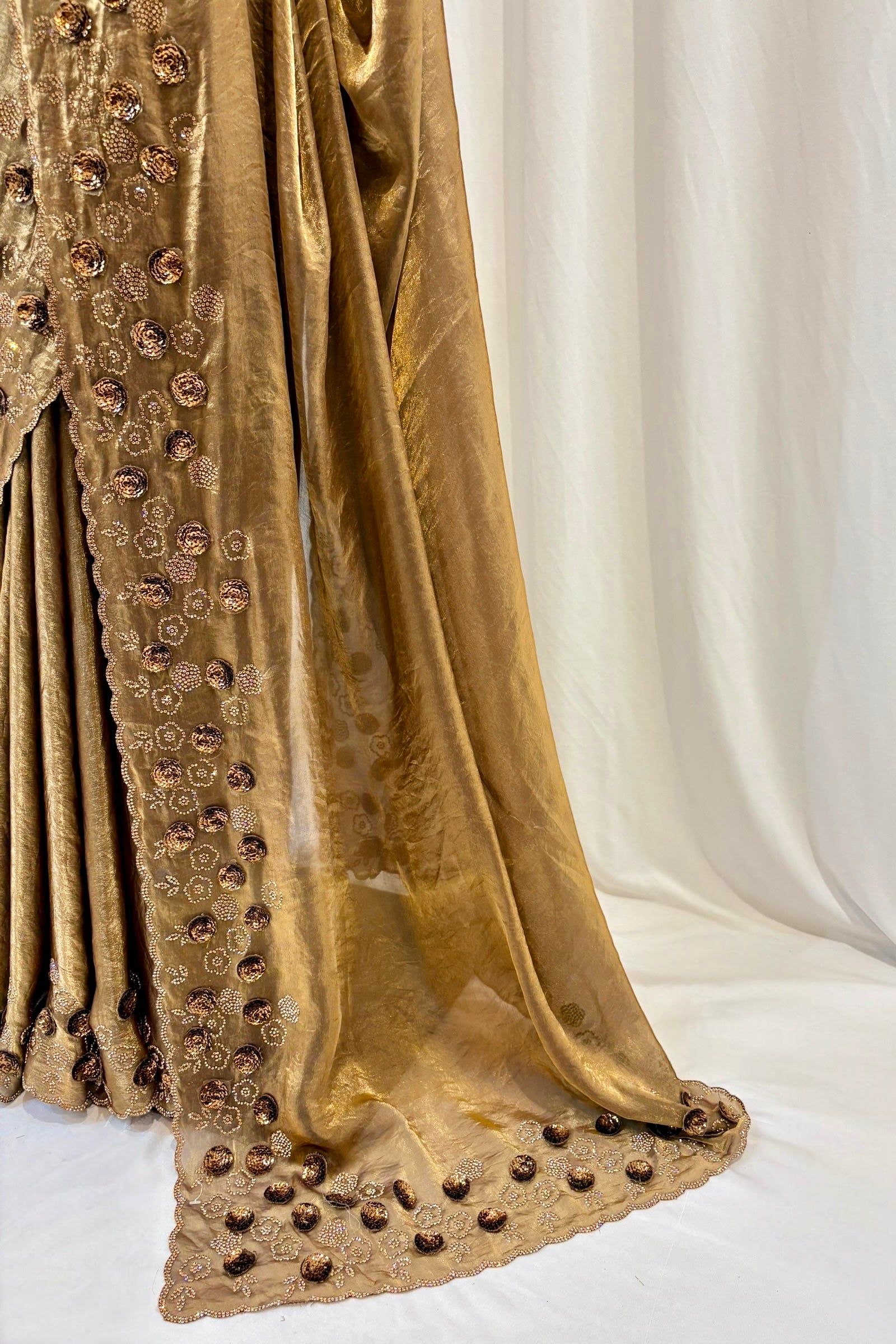 Rose sequins fendy saree - Golden