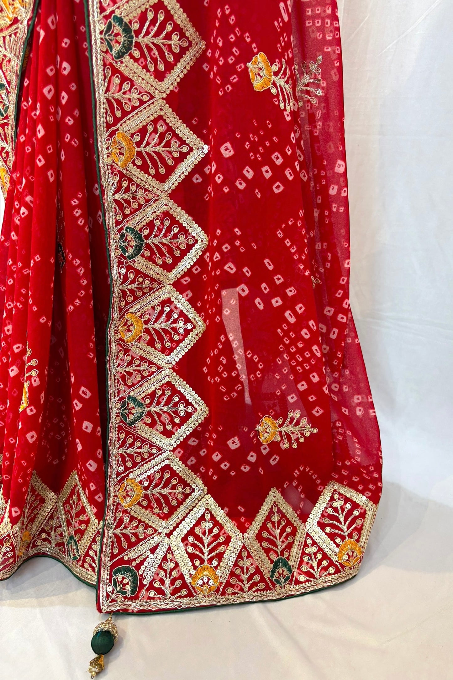 Georgette bandhani embellished saree - Red
