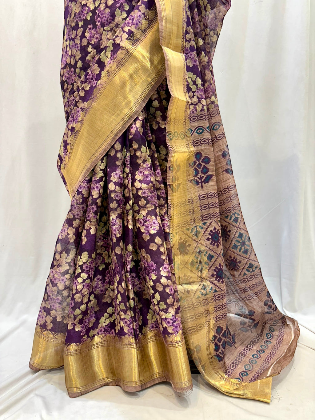 Floral cotton zari saree - Purple