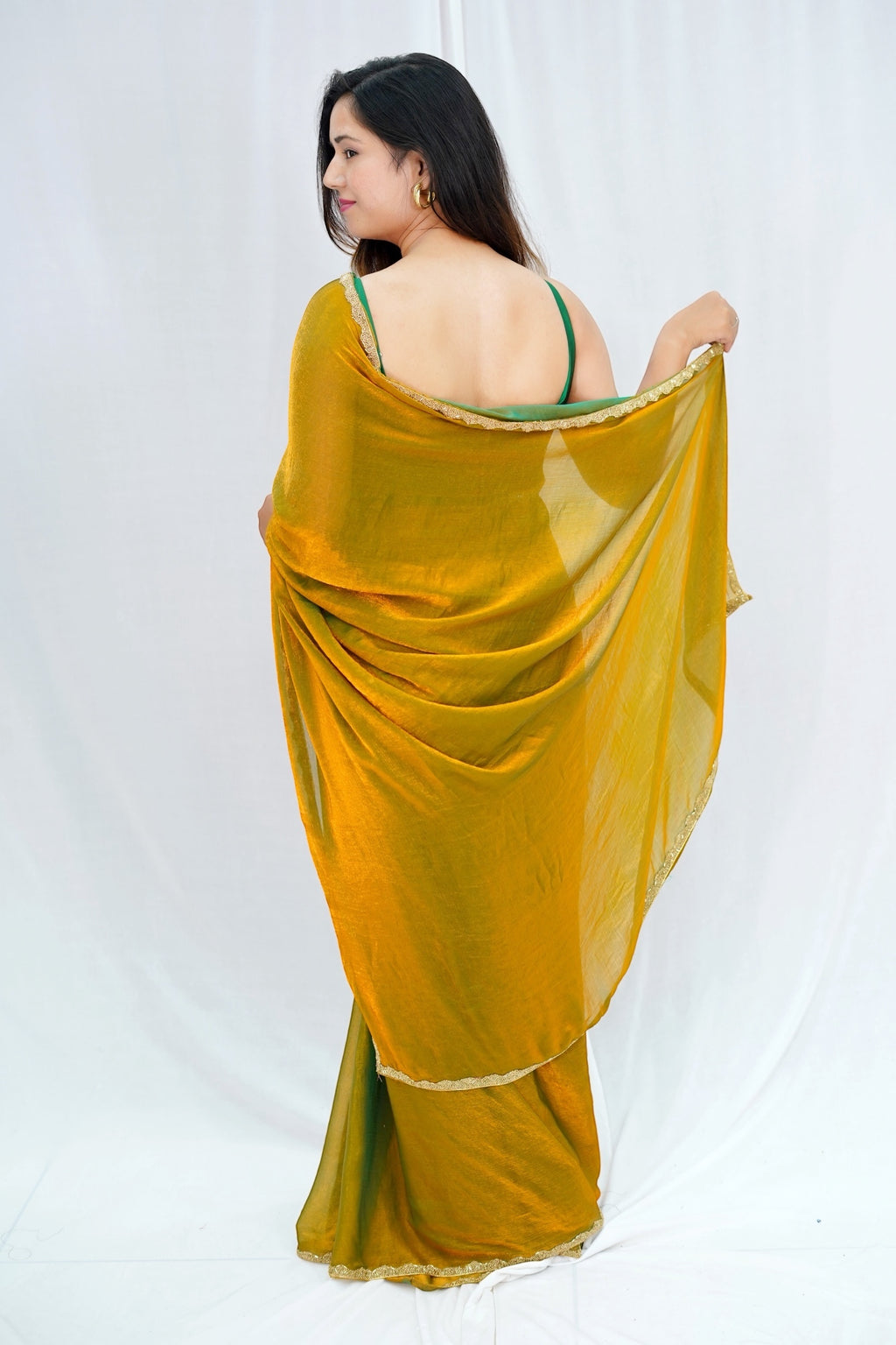 Fendy chiffon saree - Golden