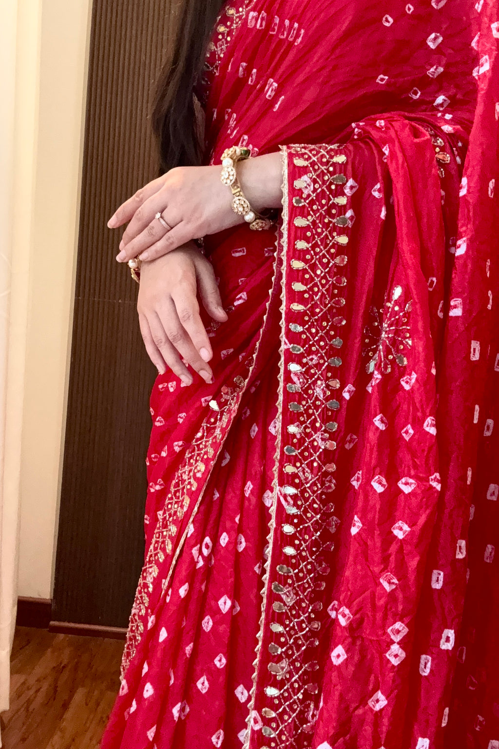 Pure viscose bandhani saree - Red
