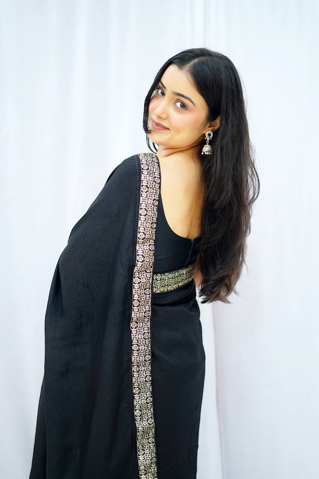 Dola silk saree - Black