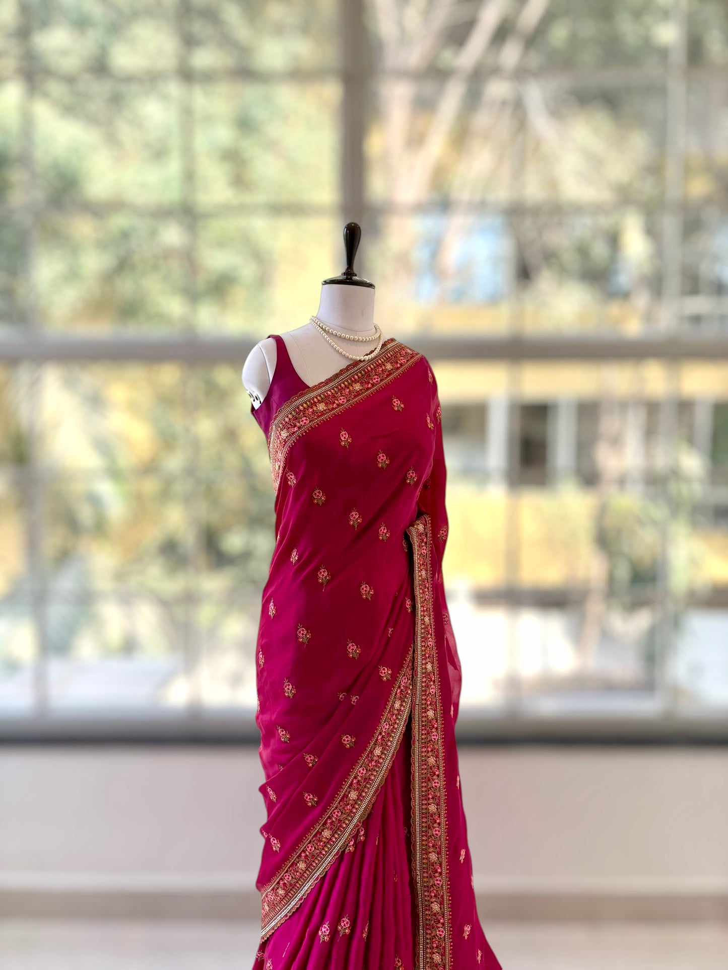 Embroidered satin saree - Fuchsia Pink