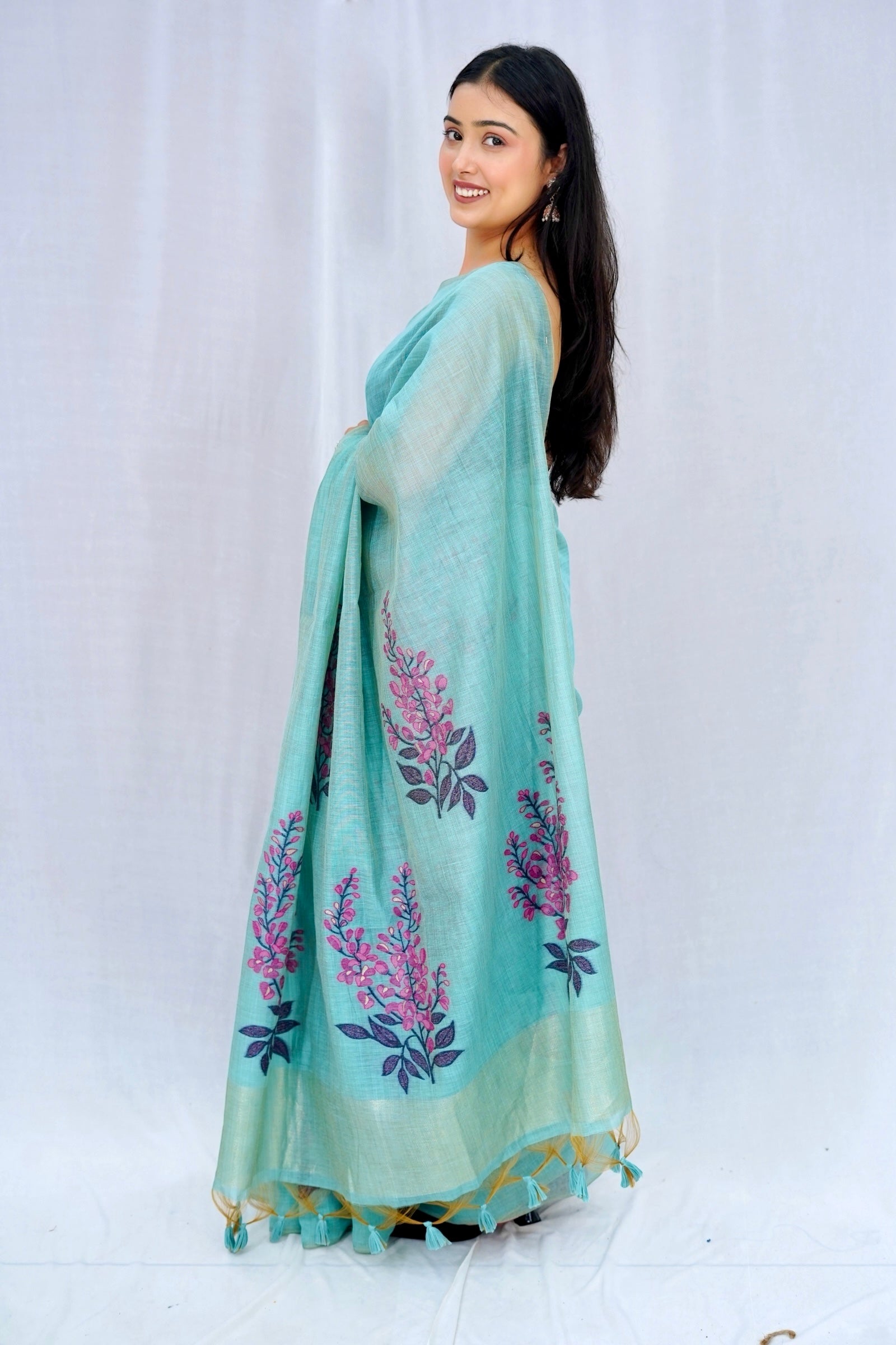 Floral handloom cotton zari saree
