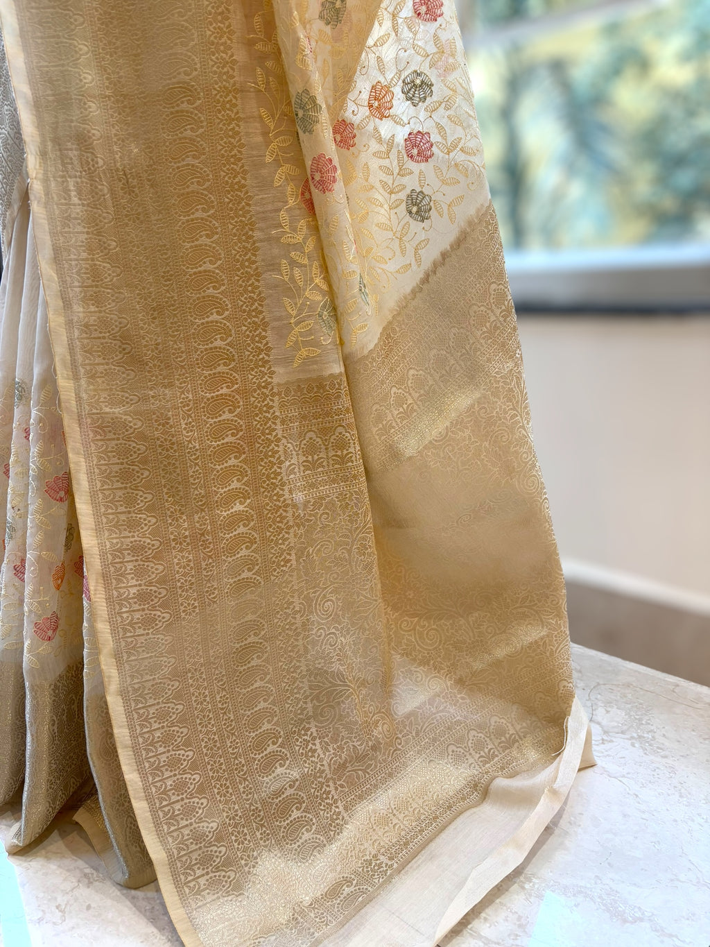 Floral embroidered threadwork saree - Multicolor