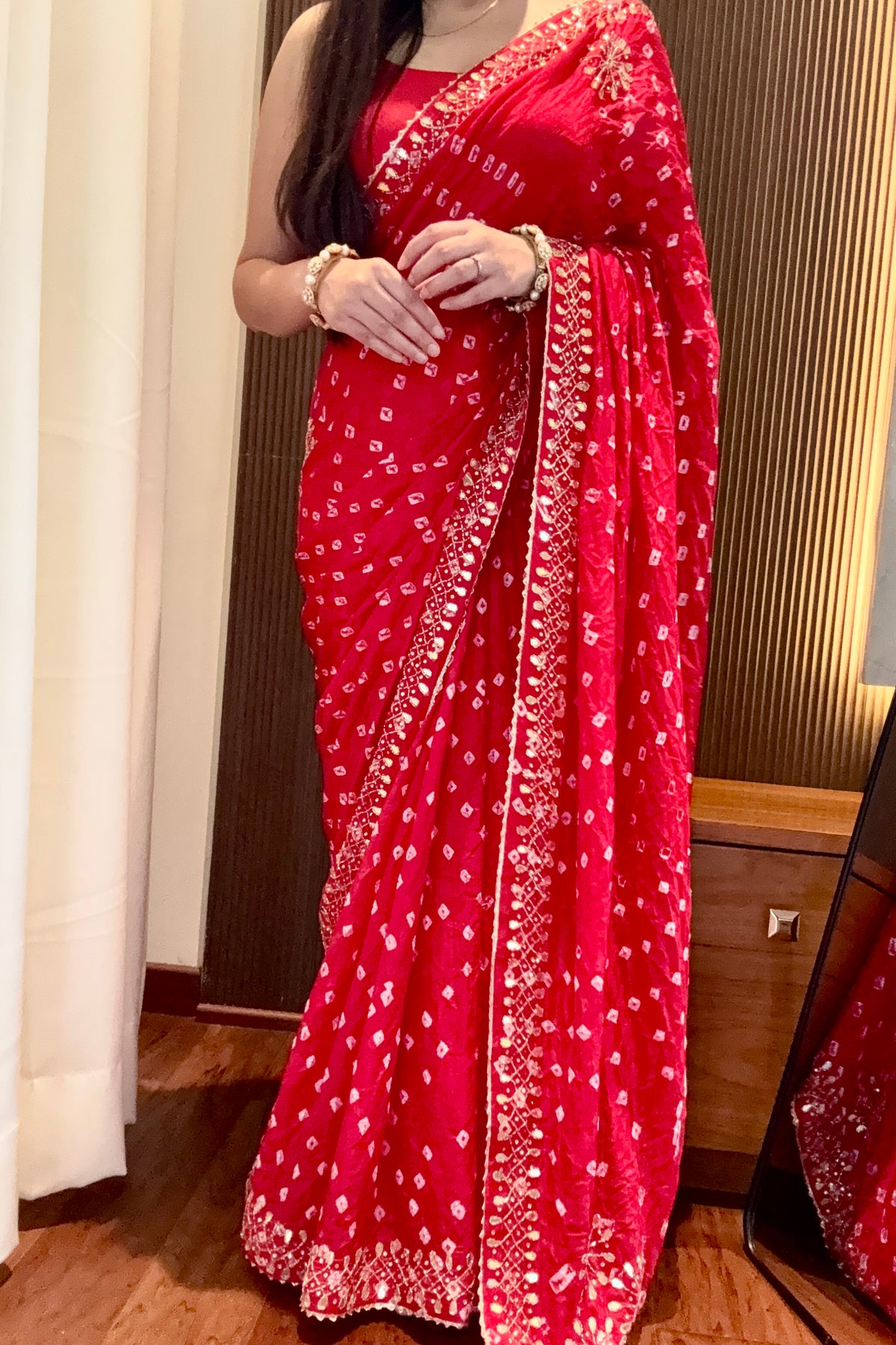 Pure viscose bandhani saree - Red