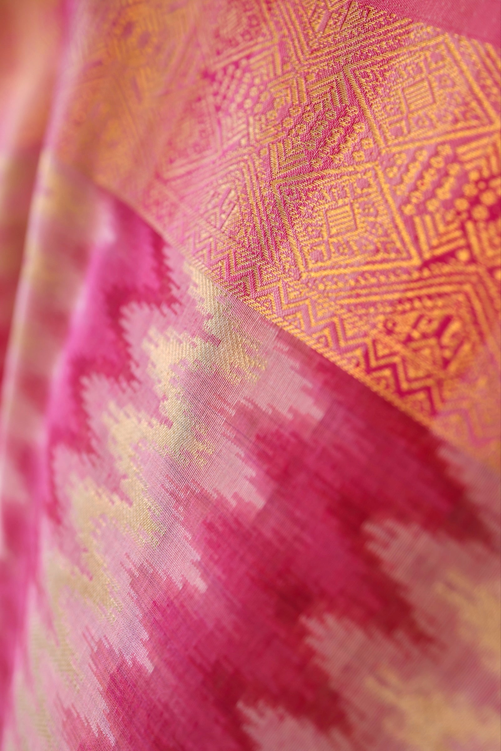 Handloom cotton saree