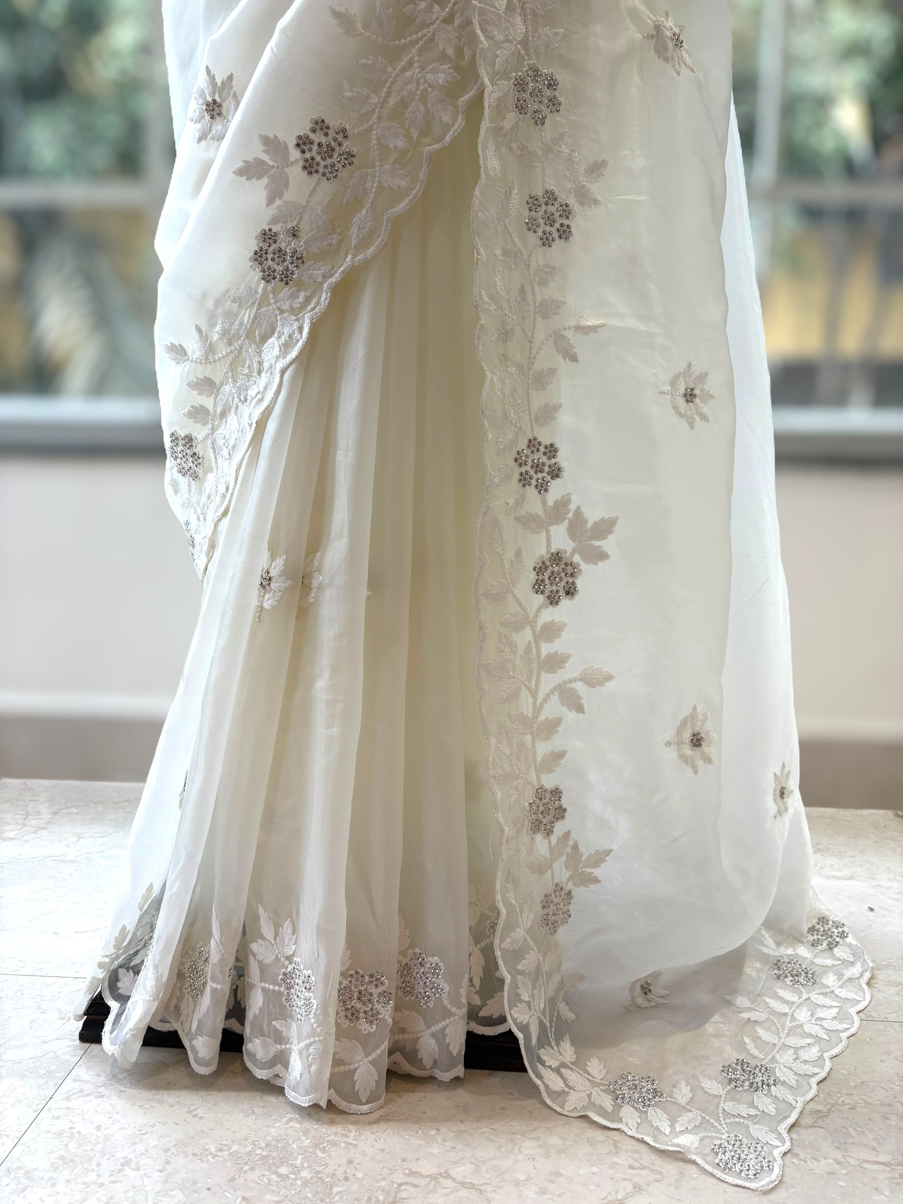 White threadwork embellished scallop saree