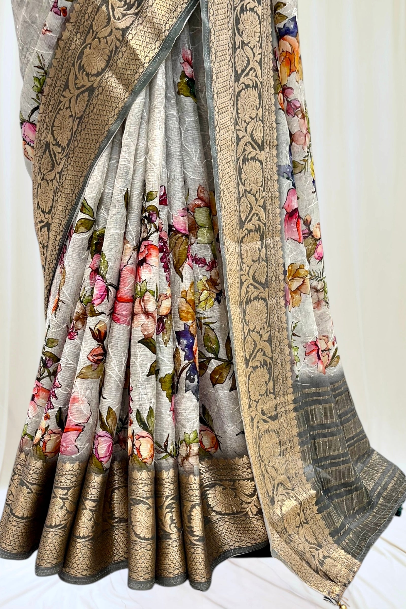 Printed zari chiffon saree