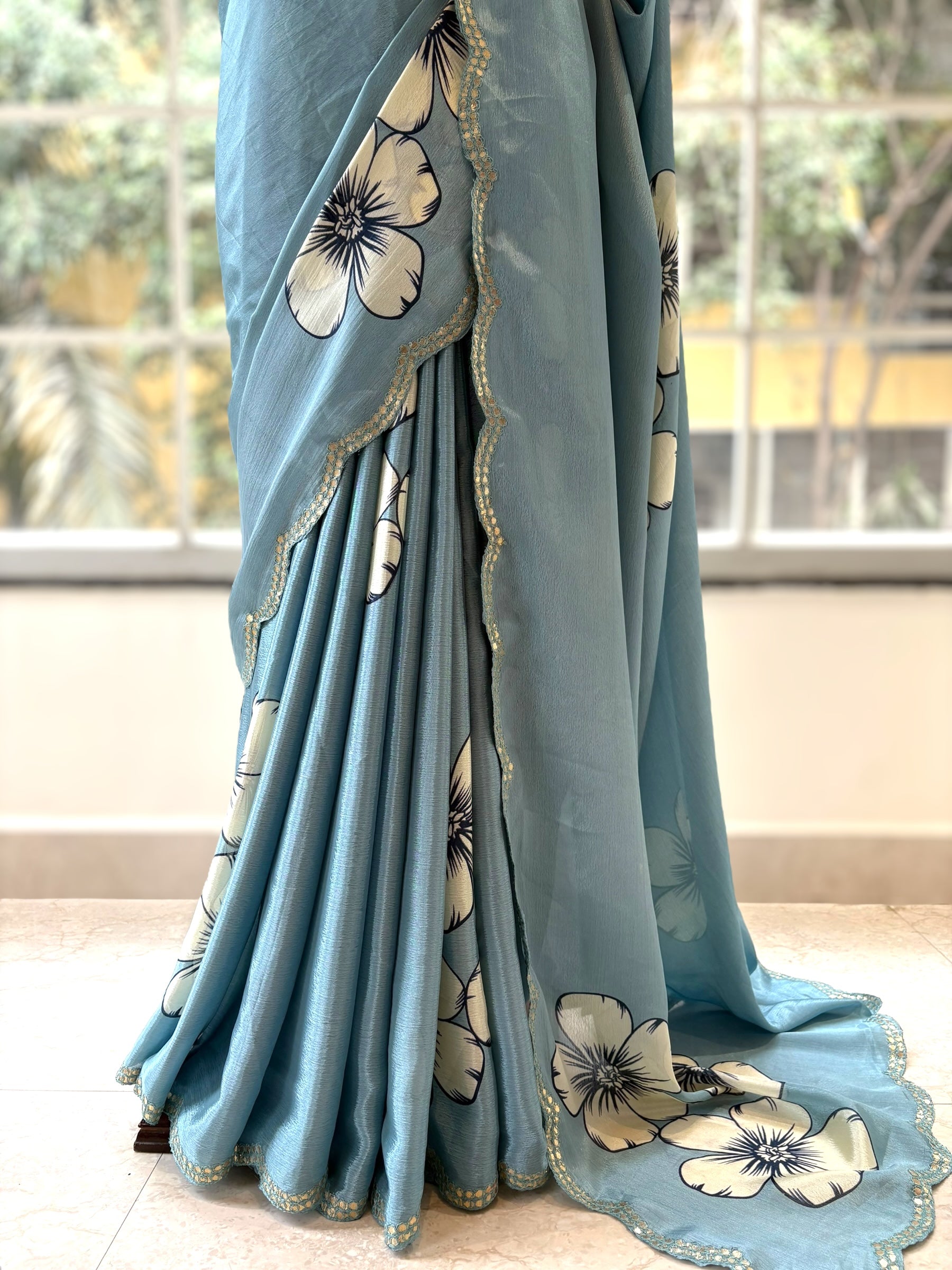 Floral print scallop saree - Aqua Blue