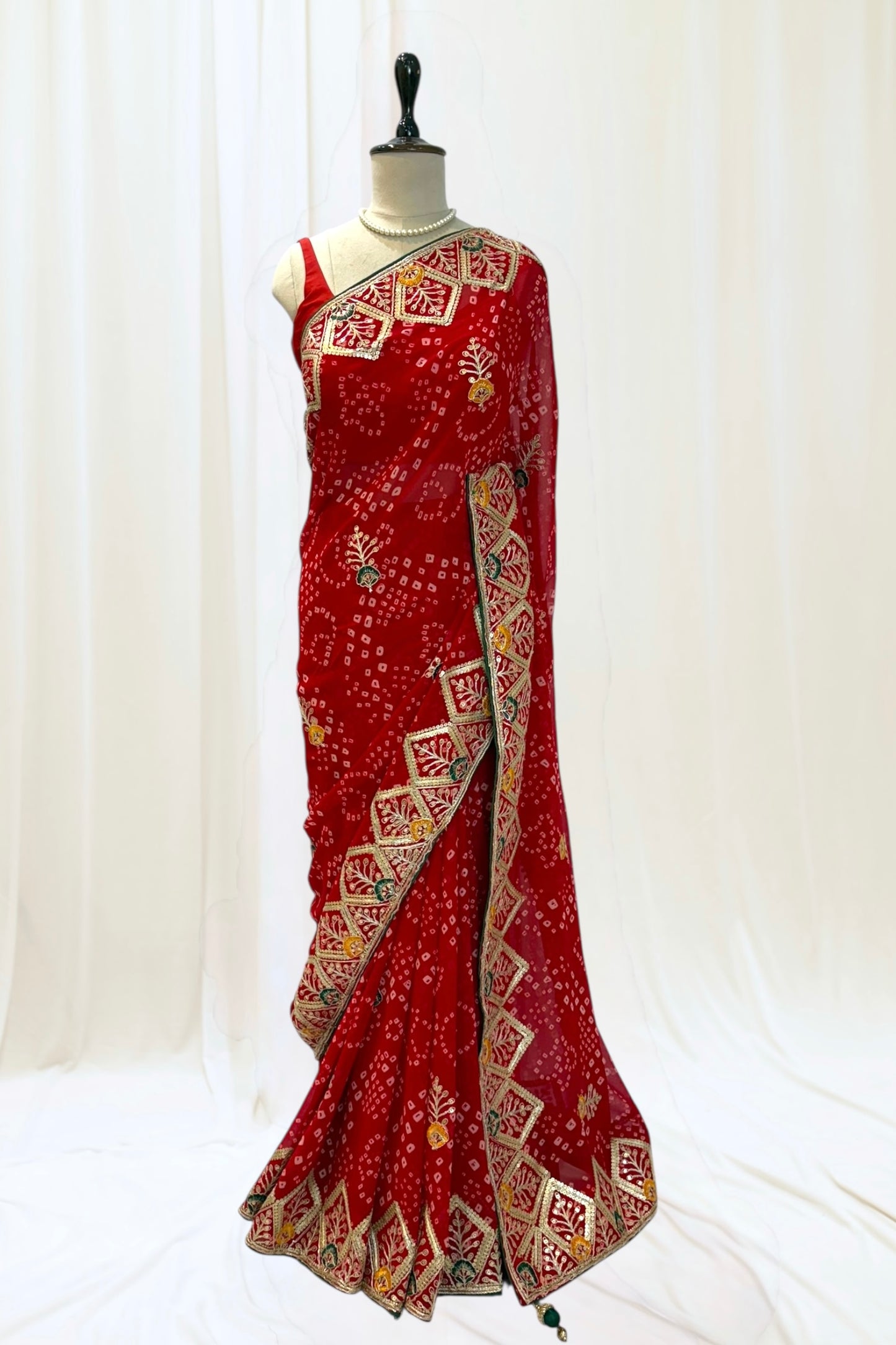 Georgette bandhani embellished saree - Red