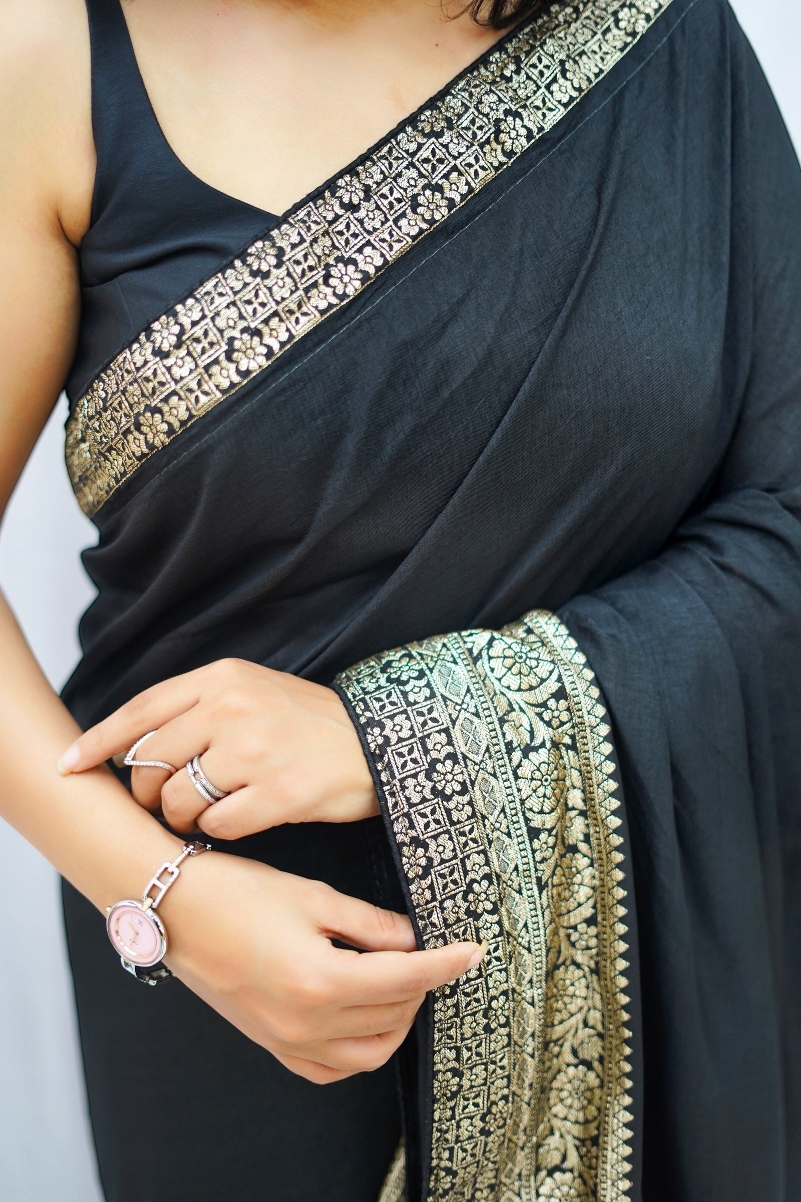 Dola silk saree - Black