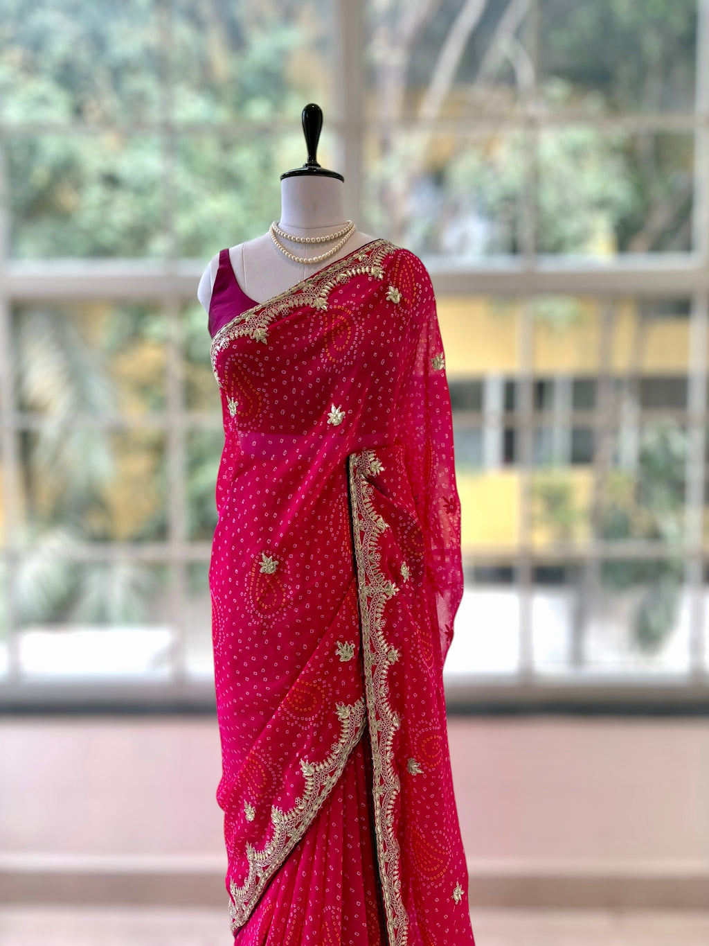 Georgette bandhani saree - Pink scallop