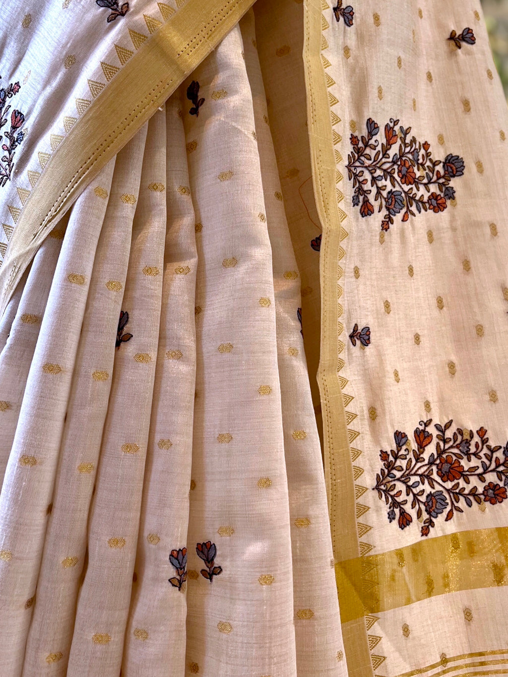 Beige Embroidered zari saree