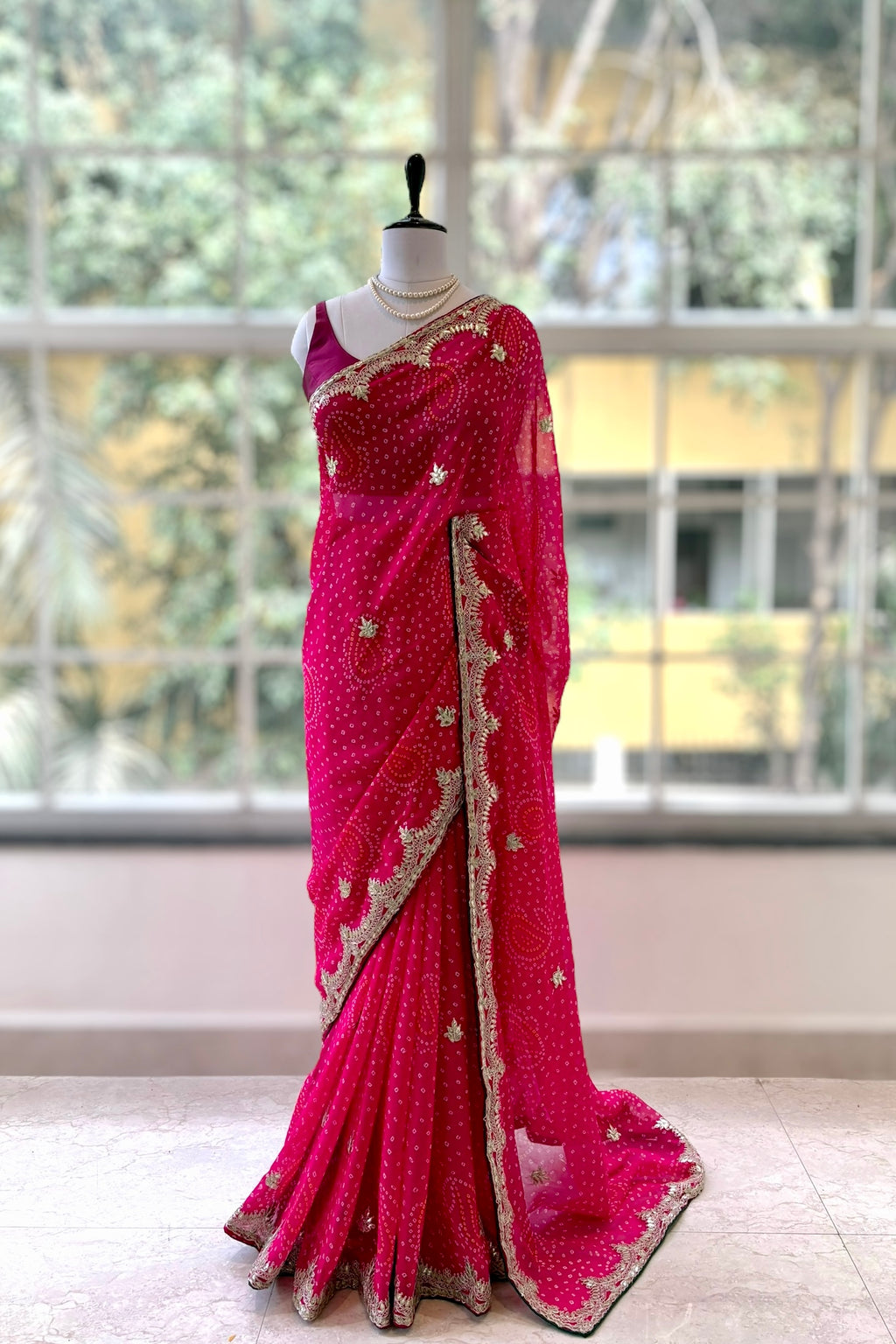 Georgette bandhani saree - Pink scallop