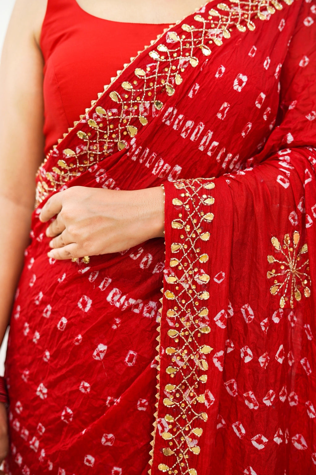 Pure viscose bandhani saree - Red