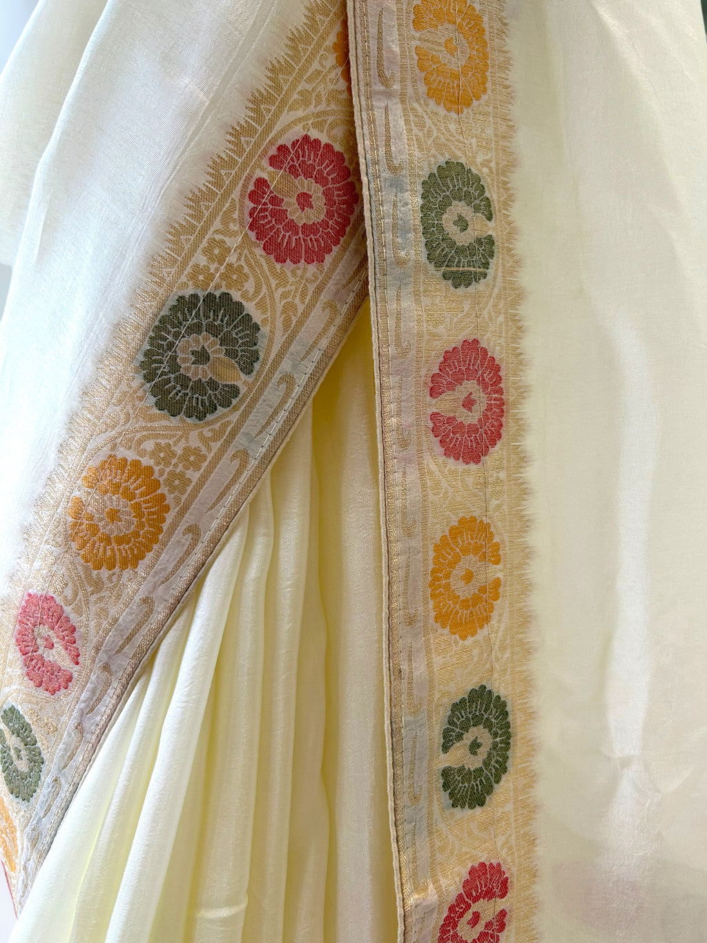 Plain pure dola silk saree - White