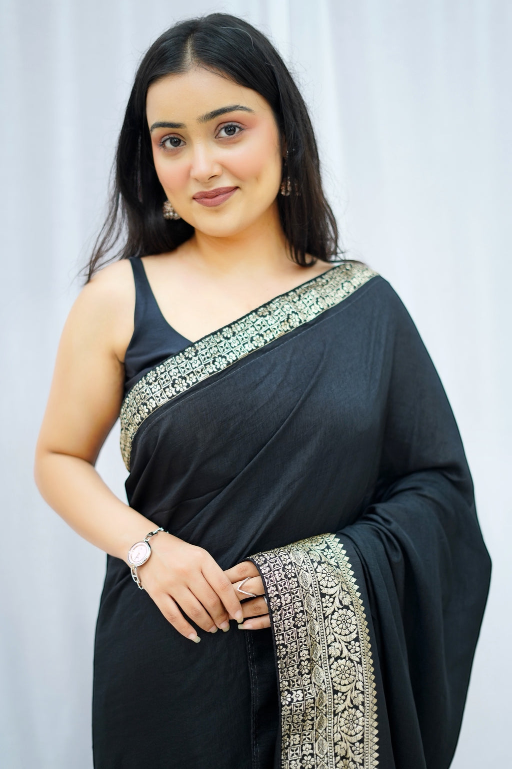 Dola silk saree - Black