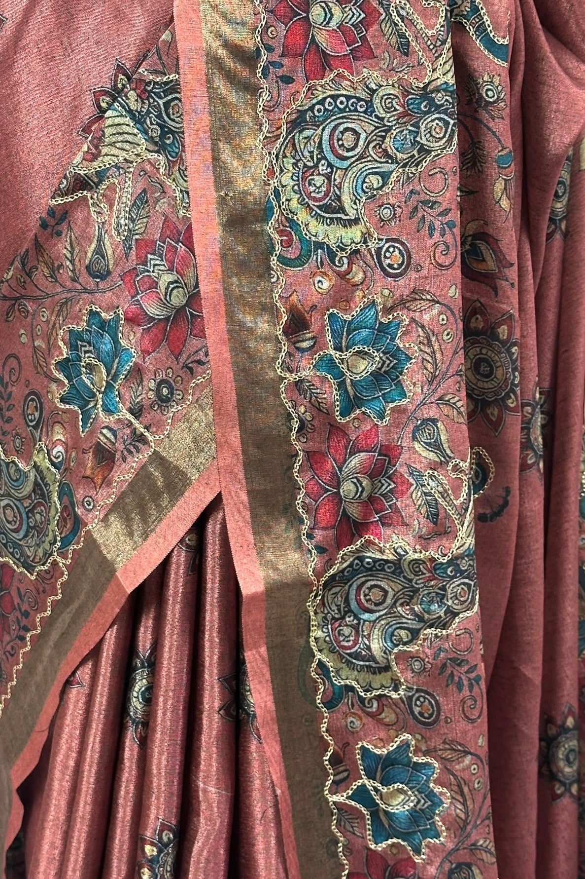 Digital print aariwork soft silk saree - Dusty Pink