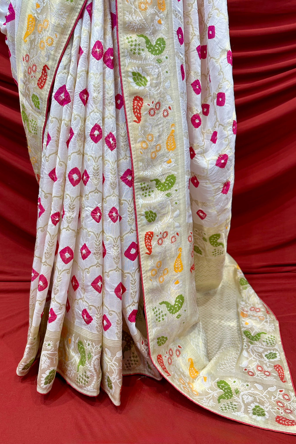 Dola bandhej zari saree - White