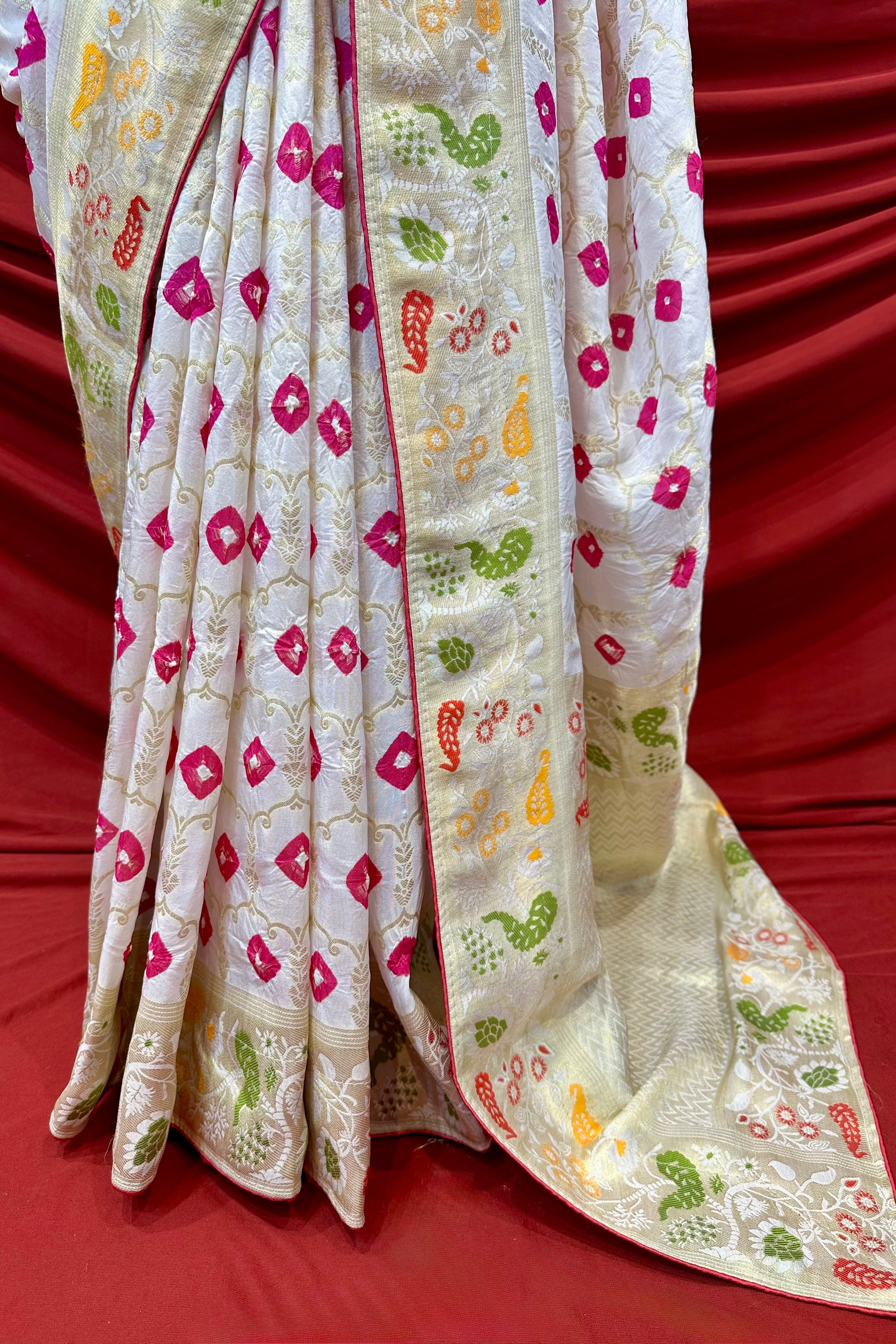 Dola bandhej zari saree - White