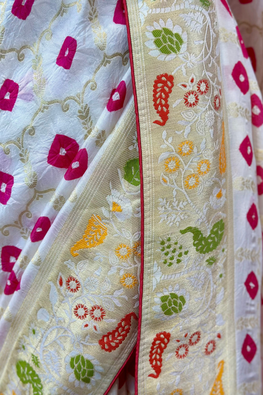 Dola bandhej zari saree - White