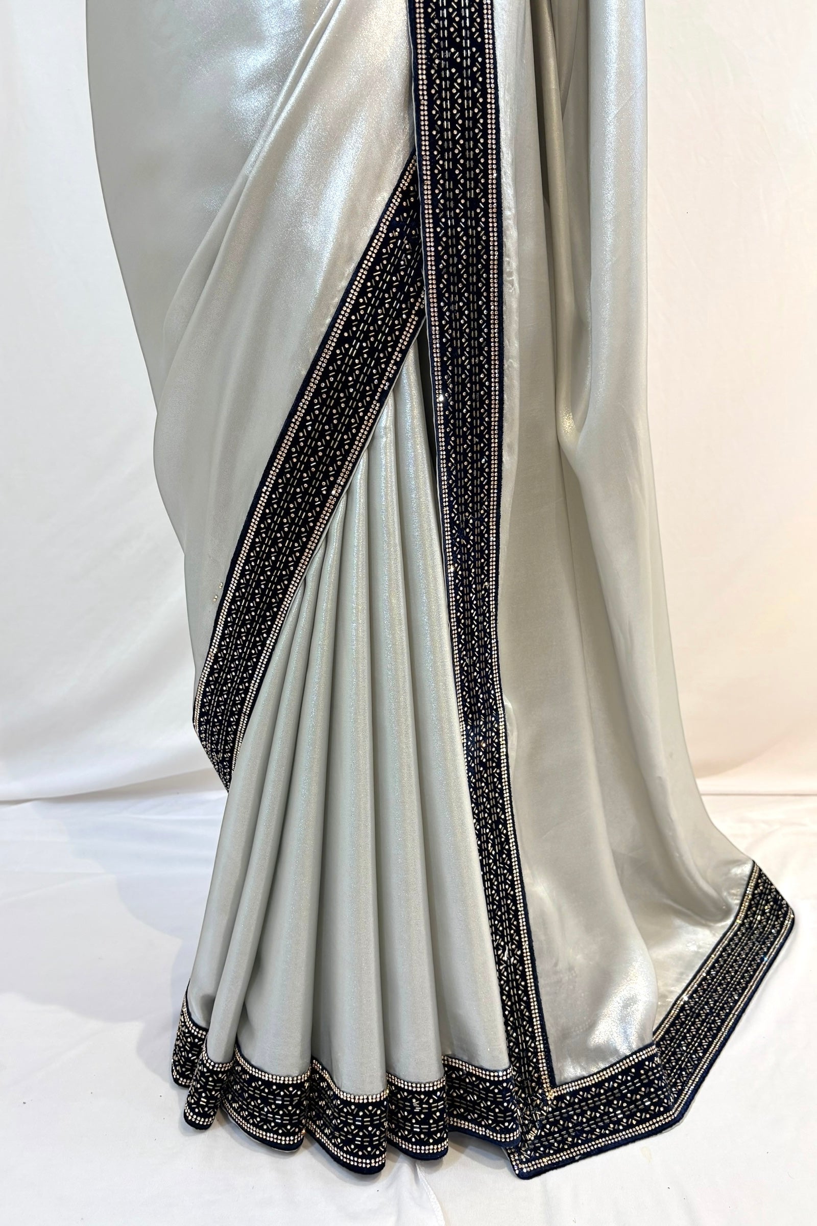 Grey shimmer shiny chiffon saree