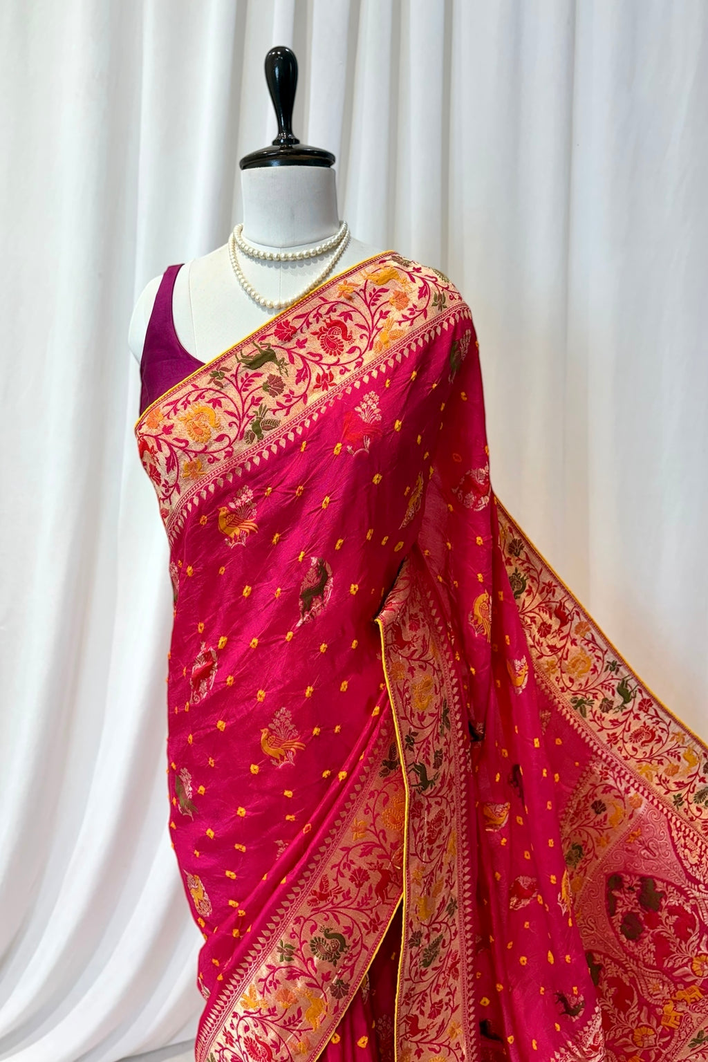 Pink pure dola bandhej zari saree