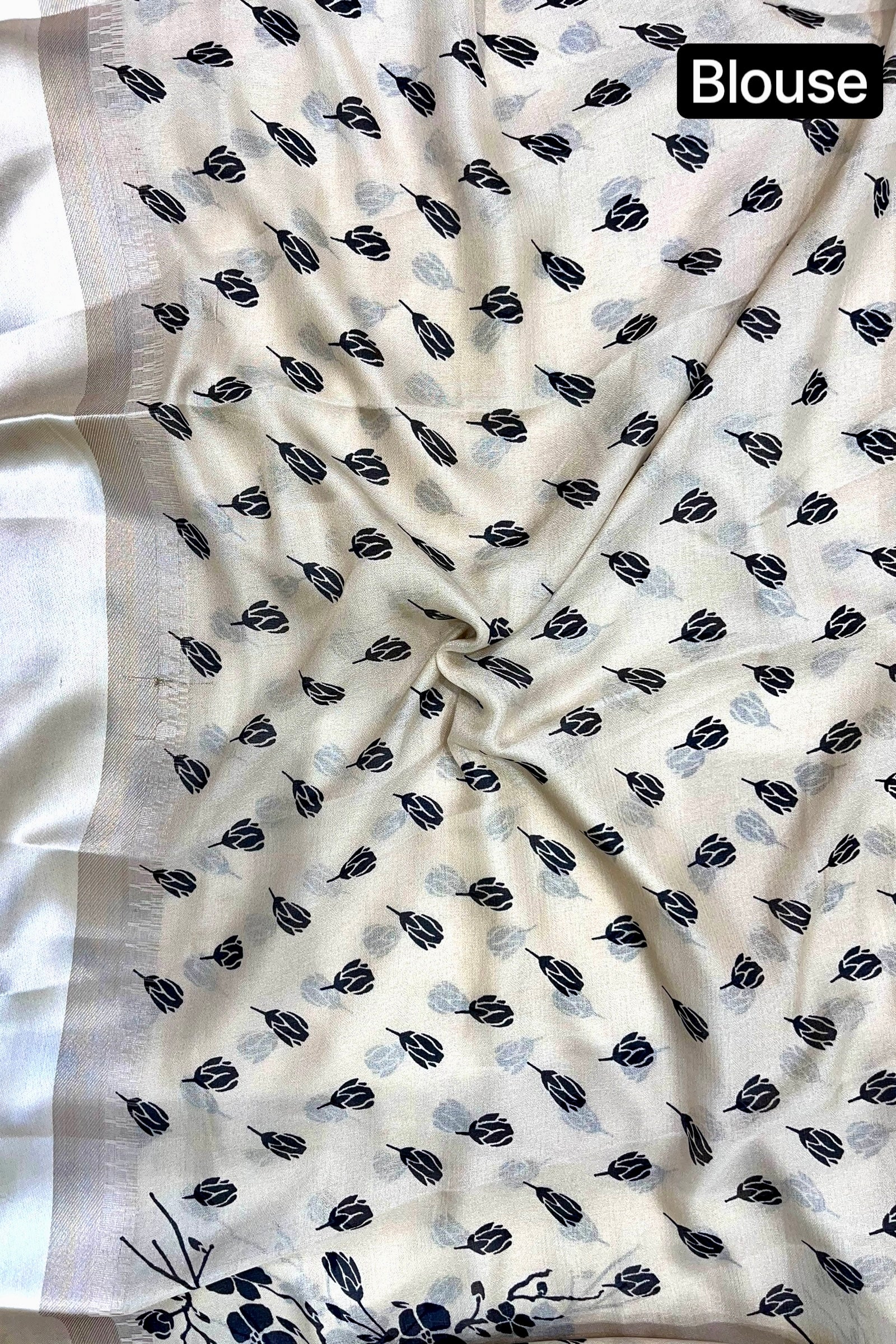 Floral printed chiffon saree - Cream