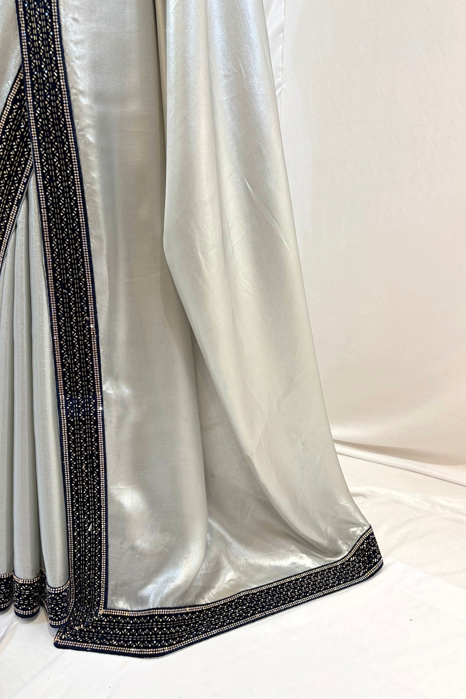 Grey shimmer shiny chiffon saree