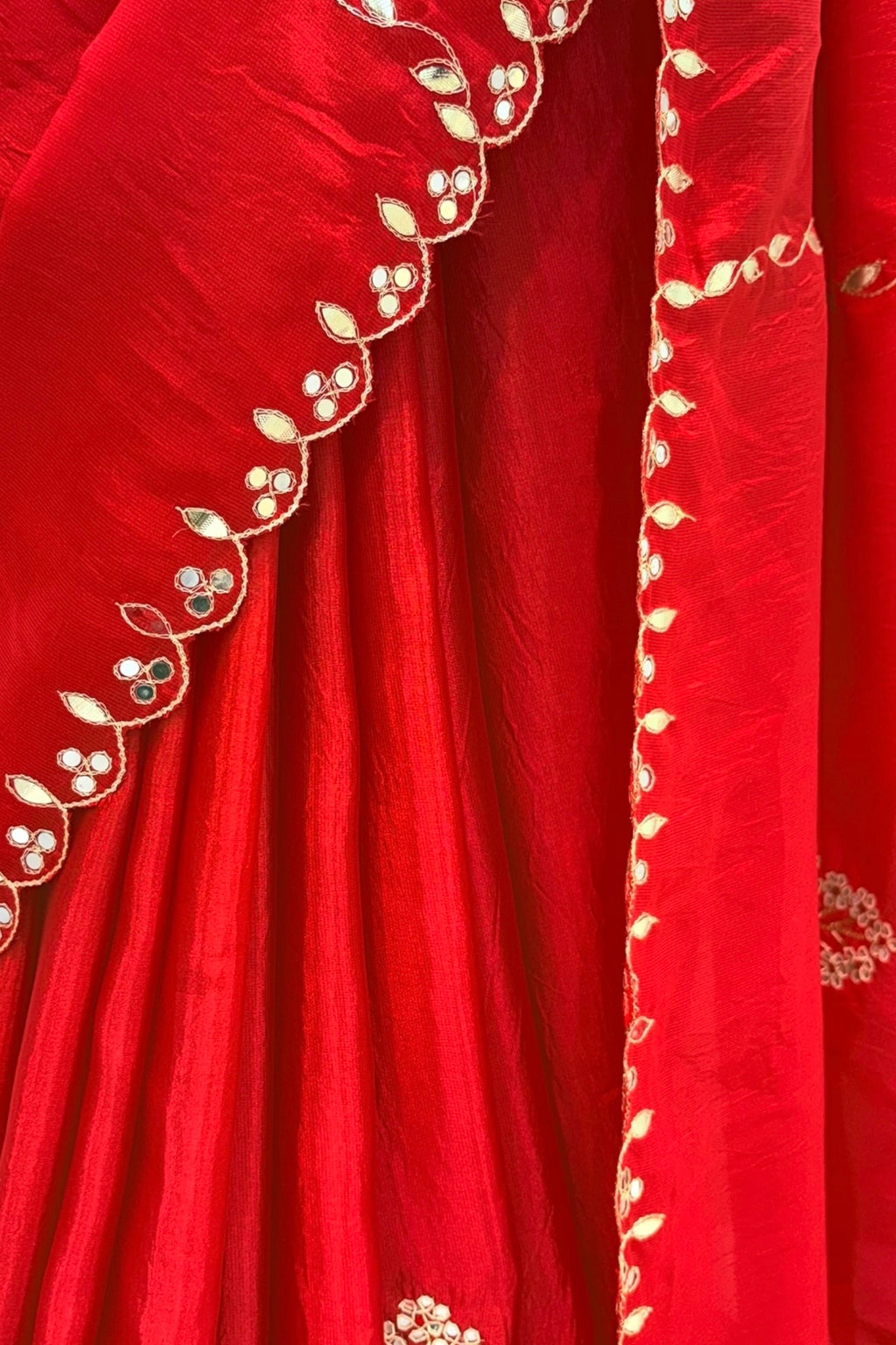 Red scallop gotta pati soft organza saree