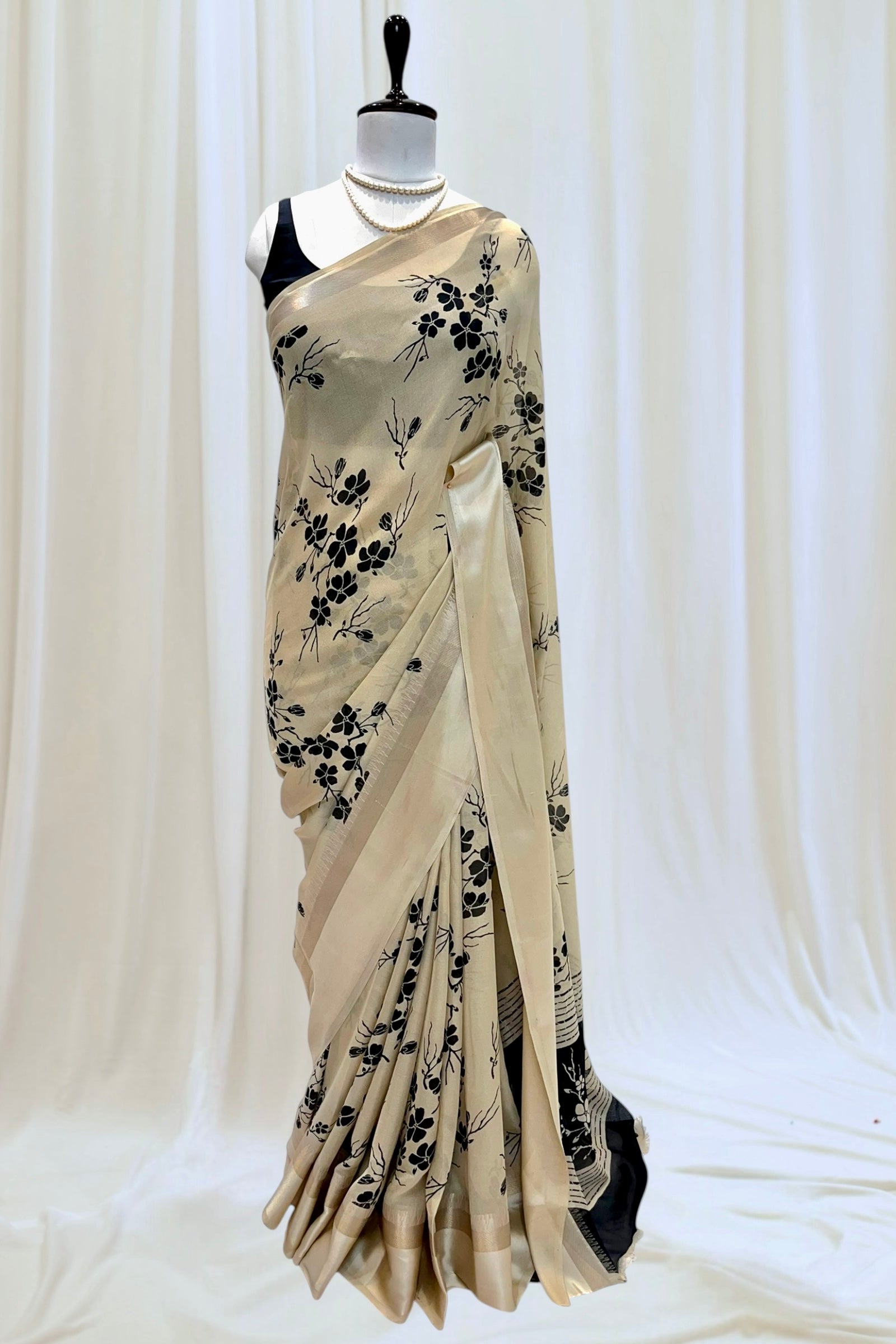 Floral printed chiffon saree - Cream