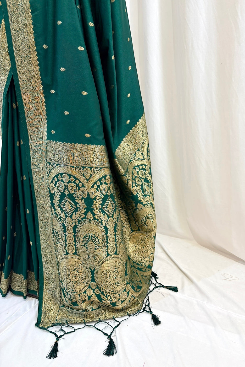 Banarasi soft silk saree - Bottle green