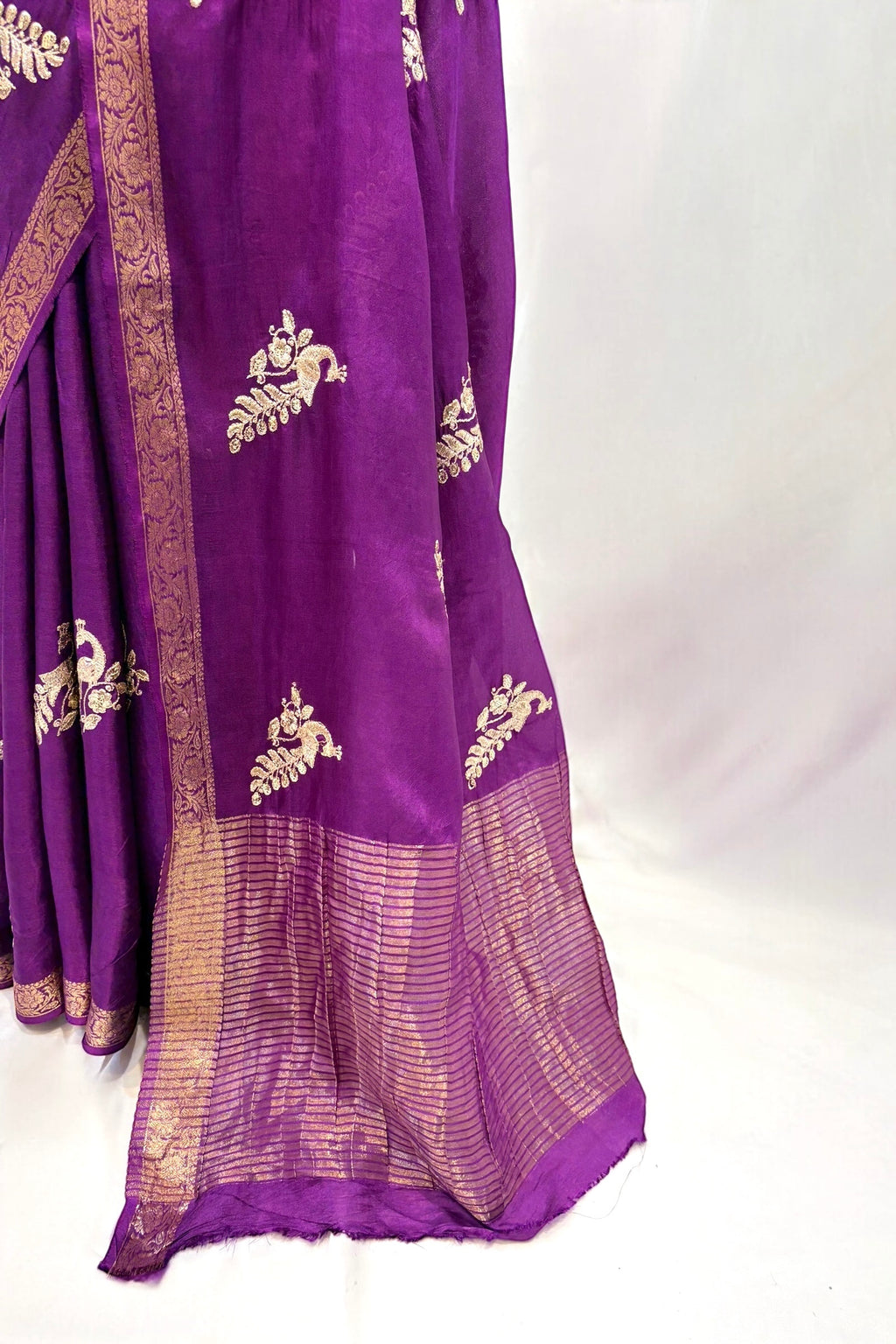 Peacock pure dola silk zari saree - Violet