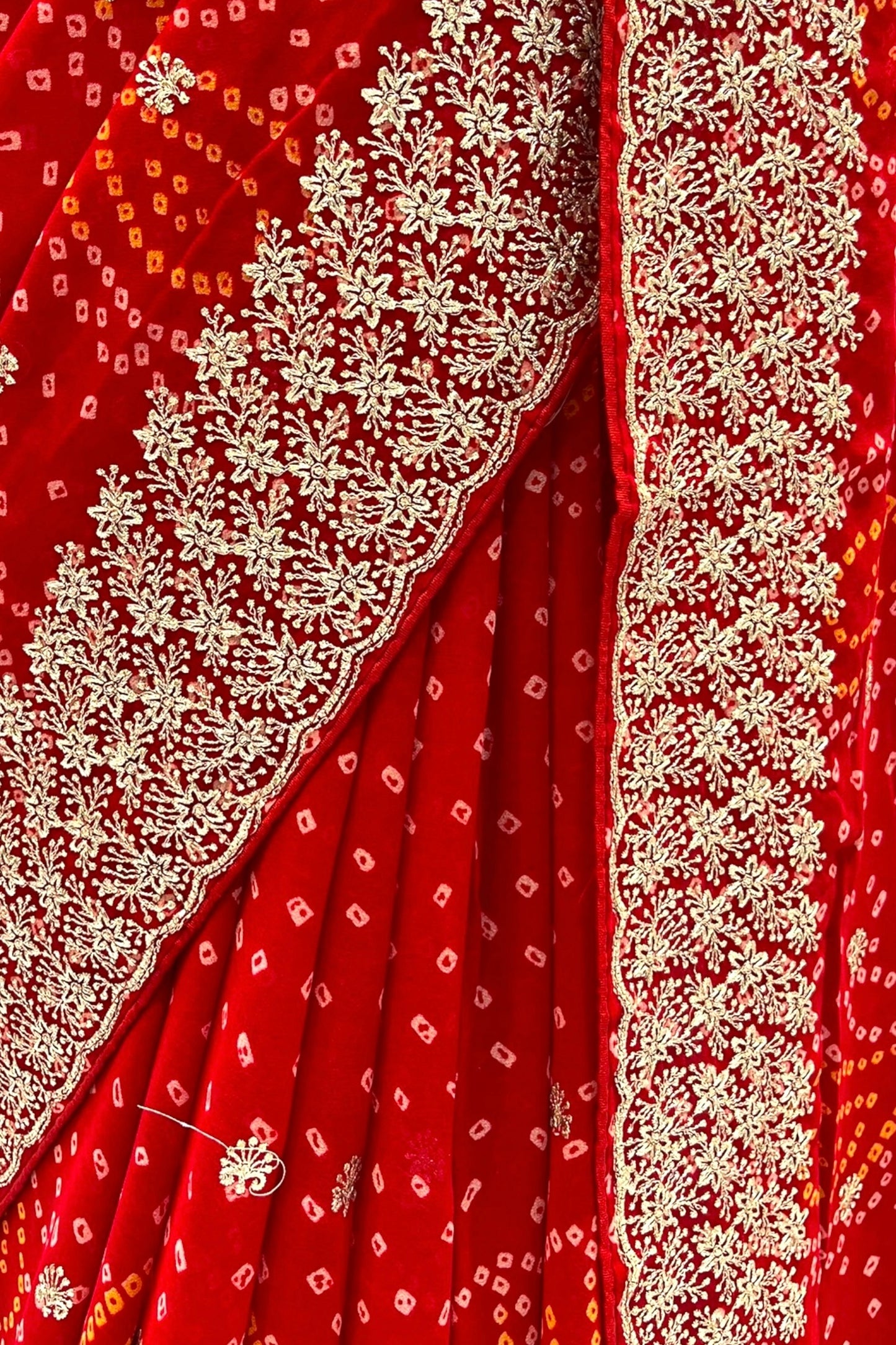 Georgette bandhani saree - Red buti