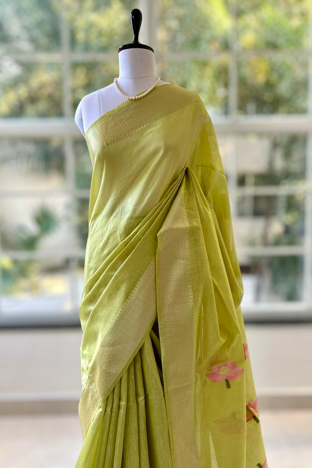 Lotus handloom saree - Lime green