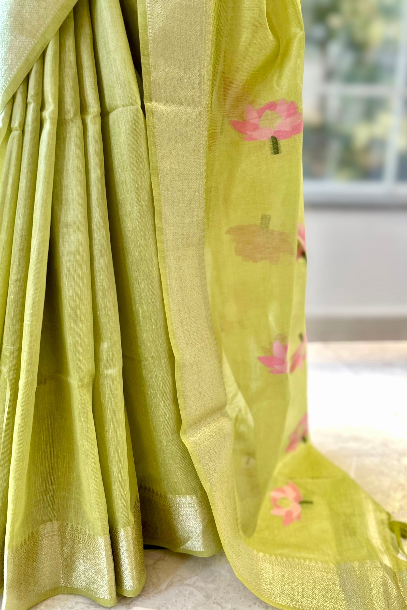Lotus handloom saree - Lime green