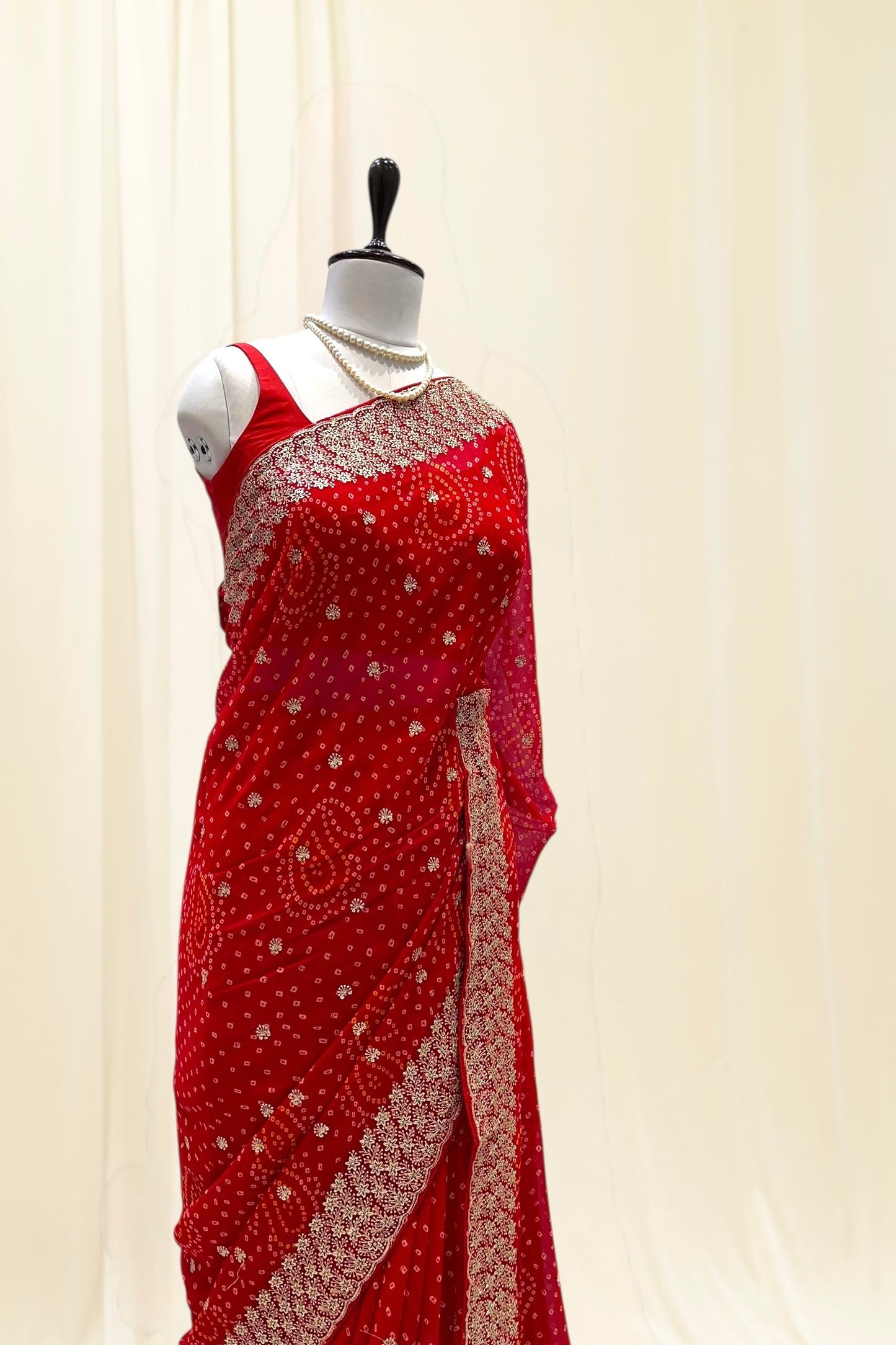 Georgette bandhani saree - Red buti