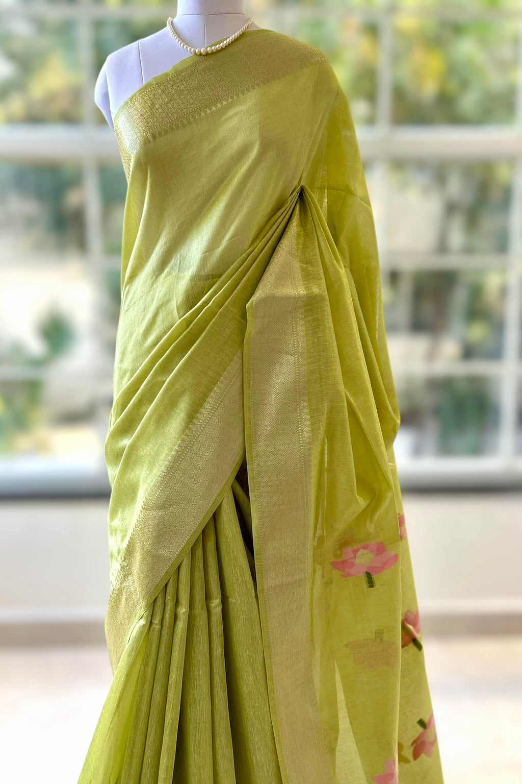 Lotus handloom saree - Lime green